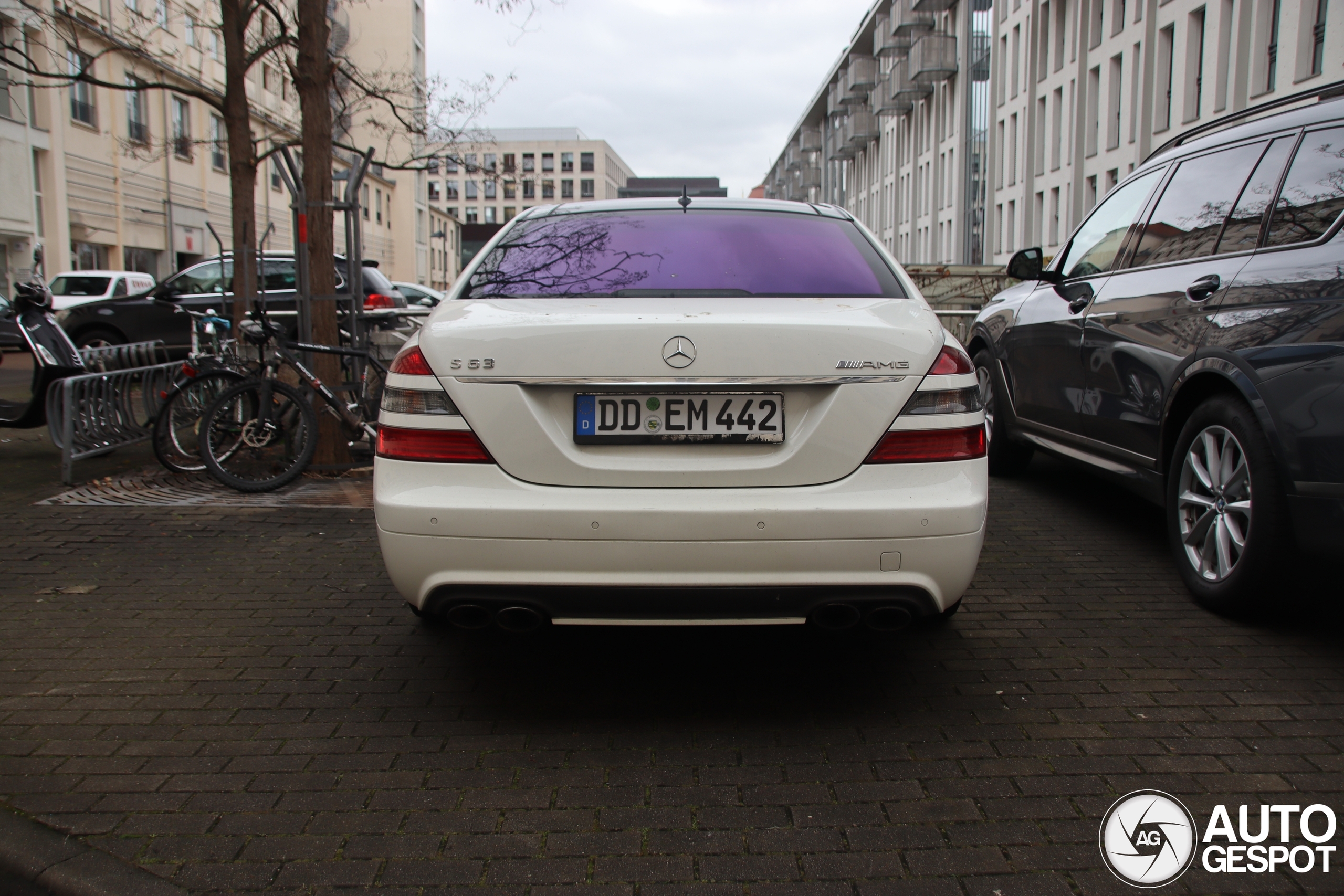 Mercedes-Benz S 63 AMG W221