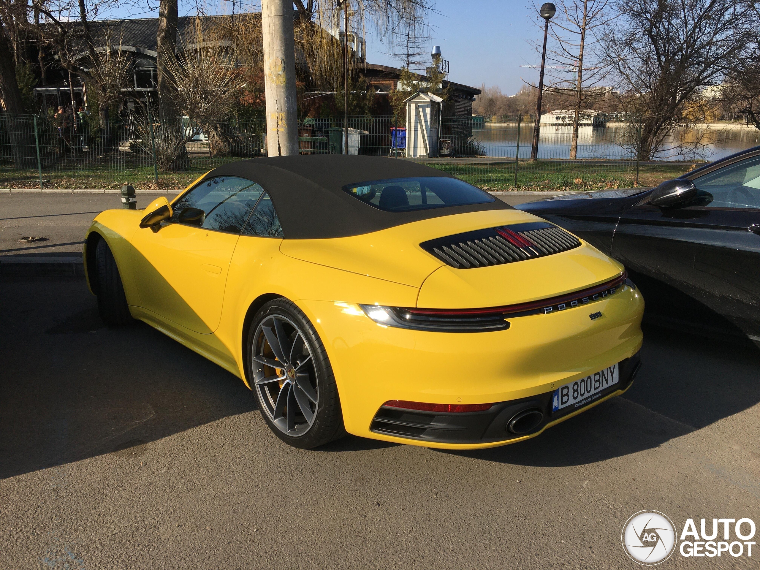 Porsche 992 Carrera 4S Cabriolet