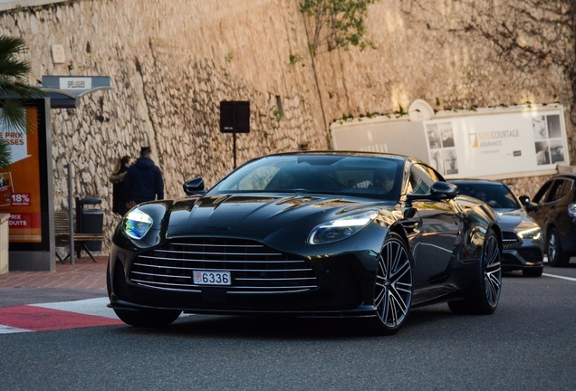 Aston Martin DB12