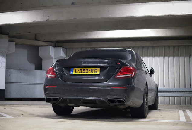 Mercedes-AMG E 63 S W213