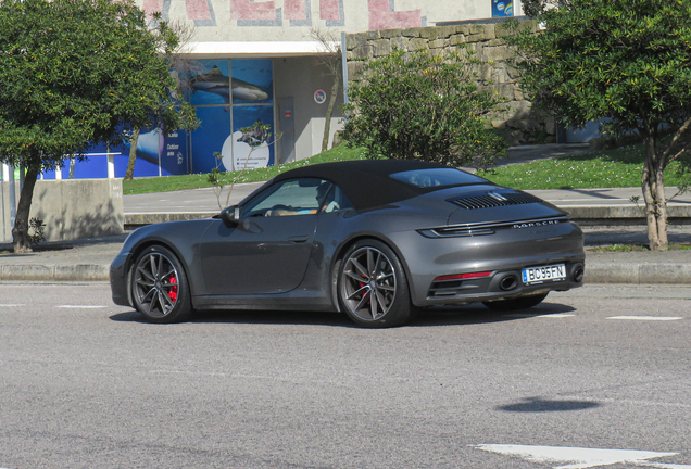 Porsche 992 Carrera 4S Cabriolet