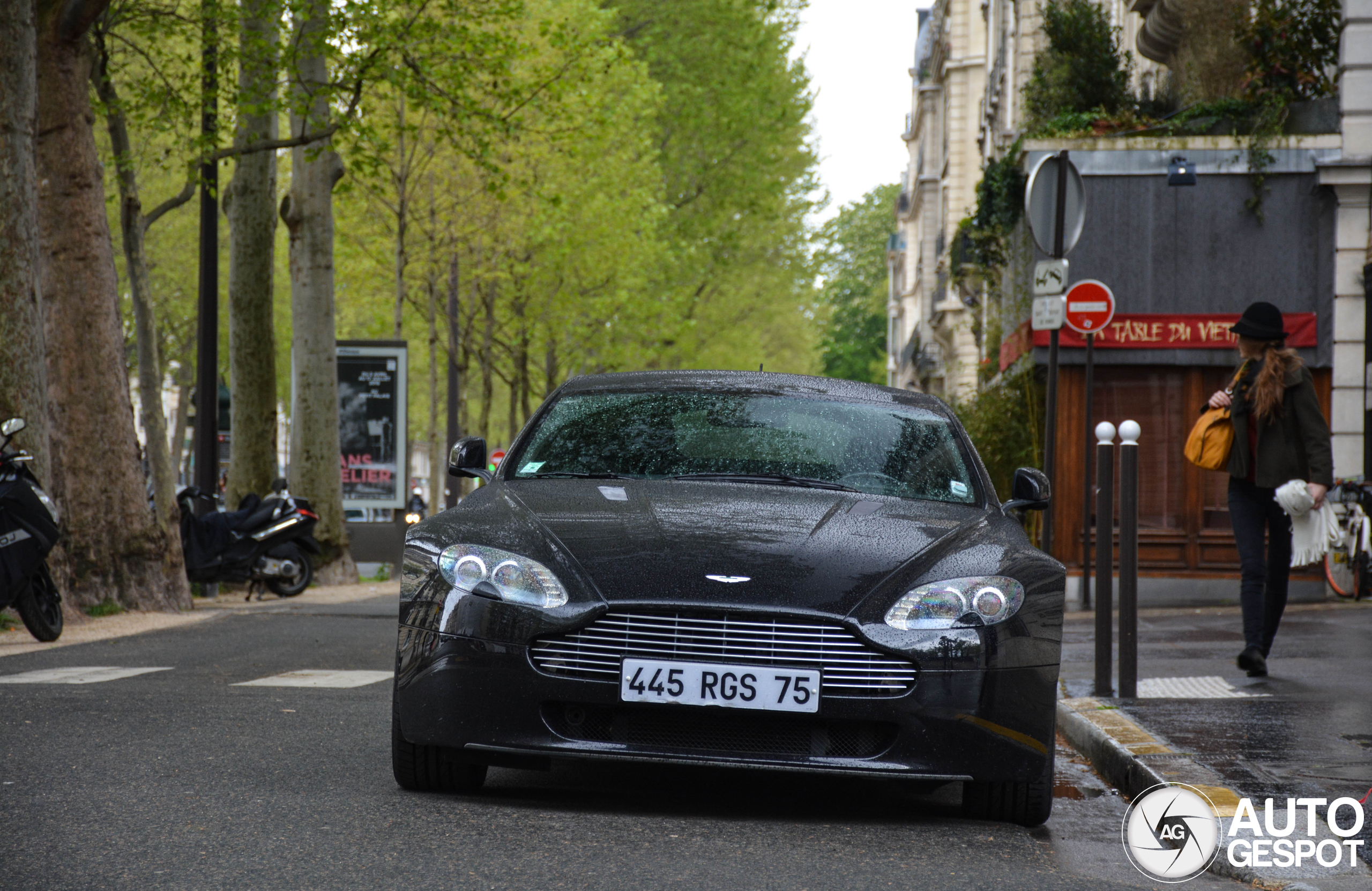 Aston Martin V8 Vantage