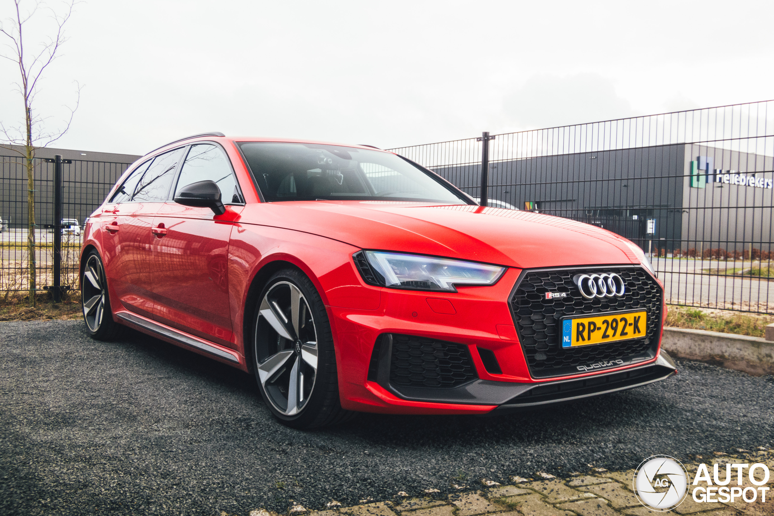 Audi RS4 Avant B9