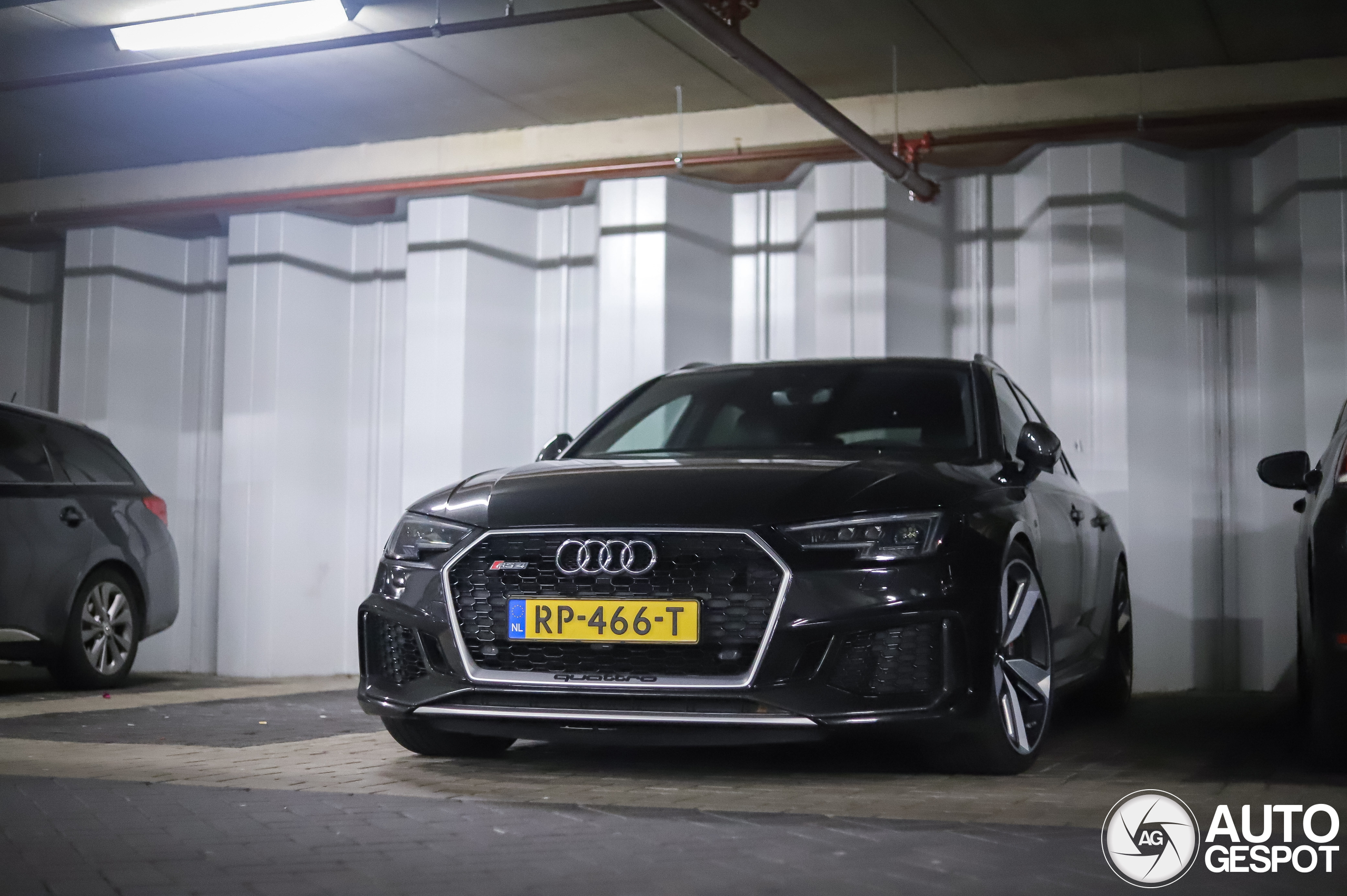 Audi RS4 Avant B9