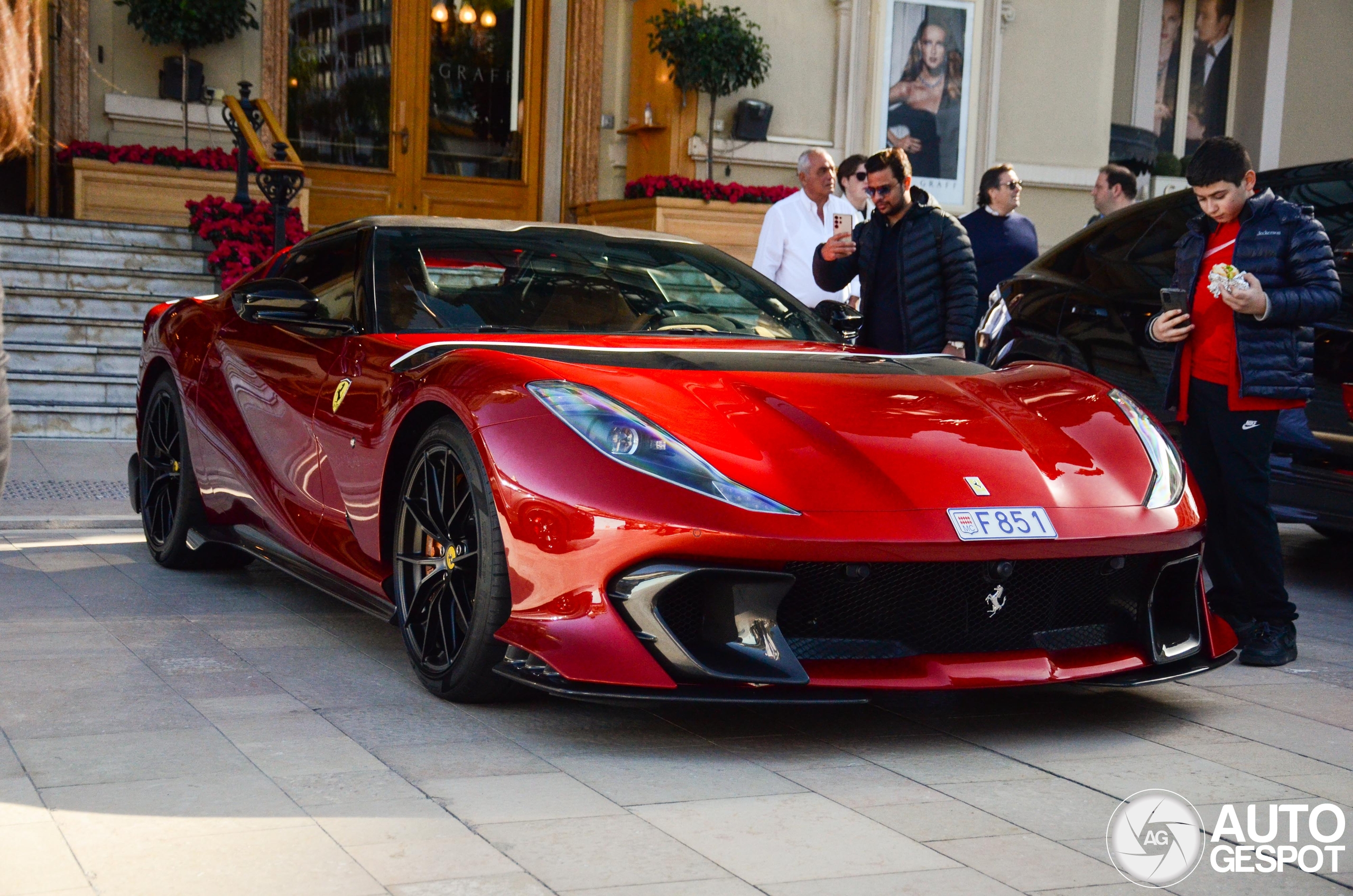 Ferrari 812 Competizione A opent het spotseizoen in Monaco