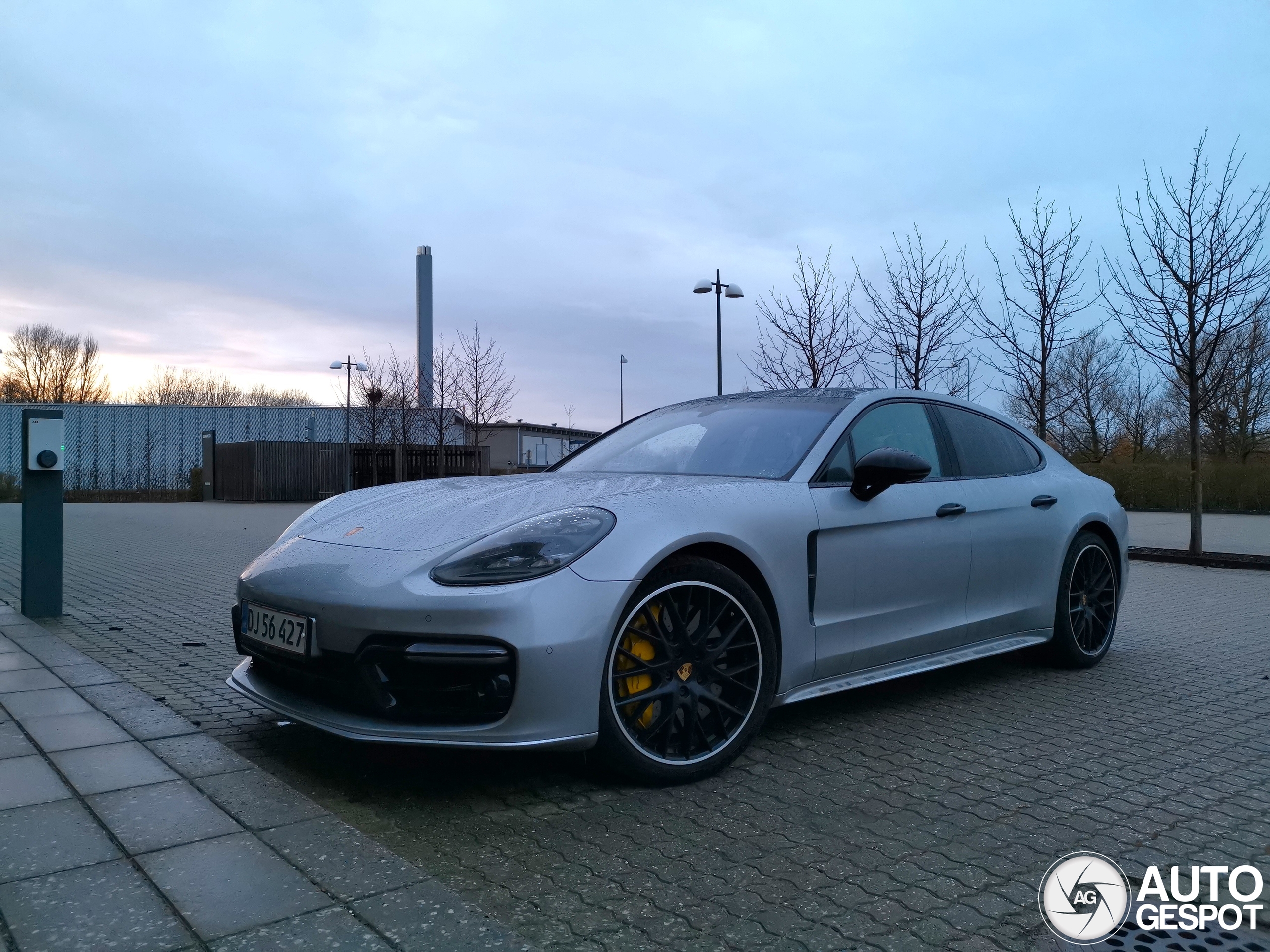 Porsche 971 Panamera Turbo