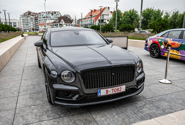 Bentley Flying Spur Hybrid S