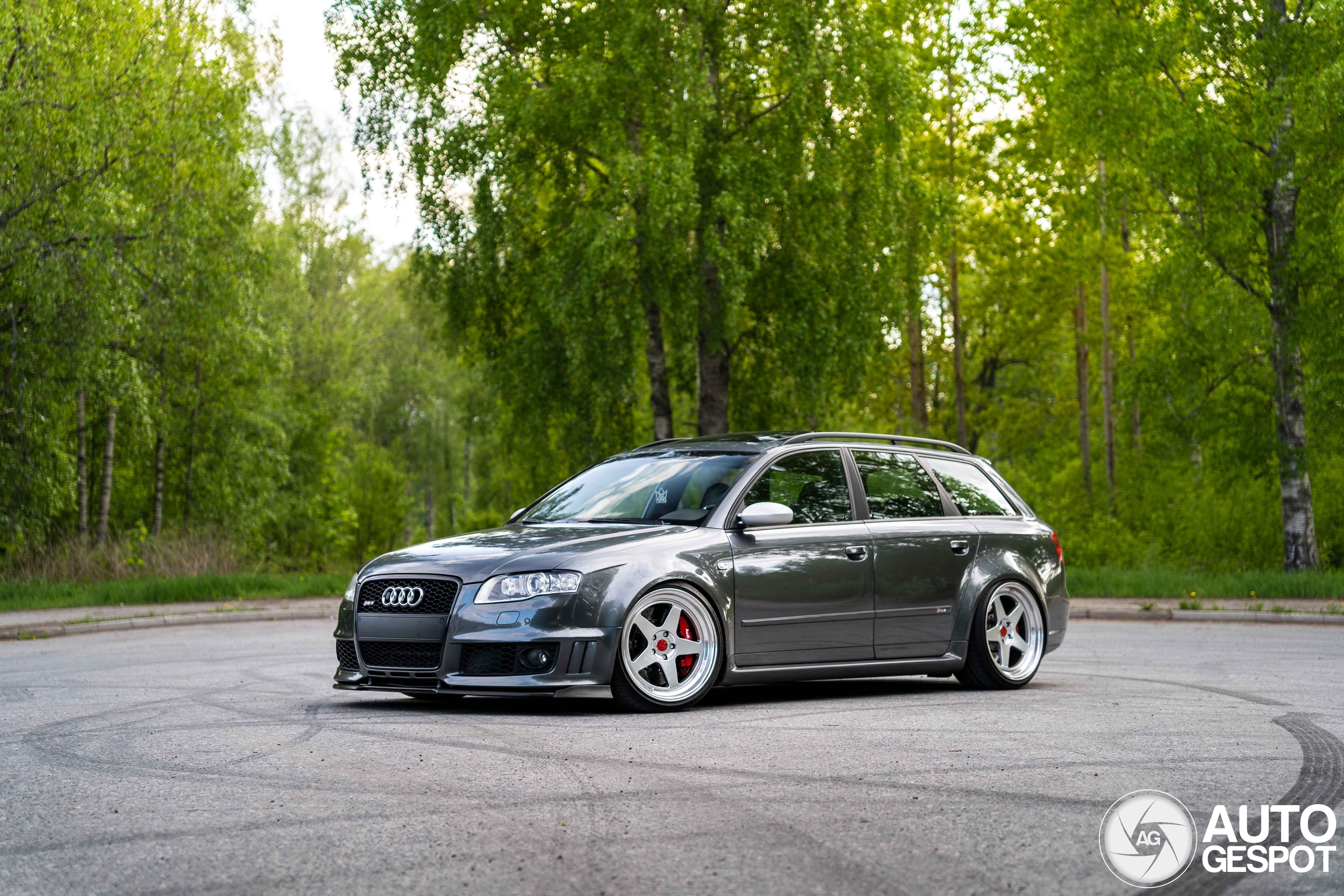 Audi RS4 Avant B7