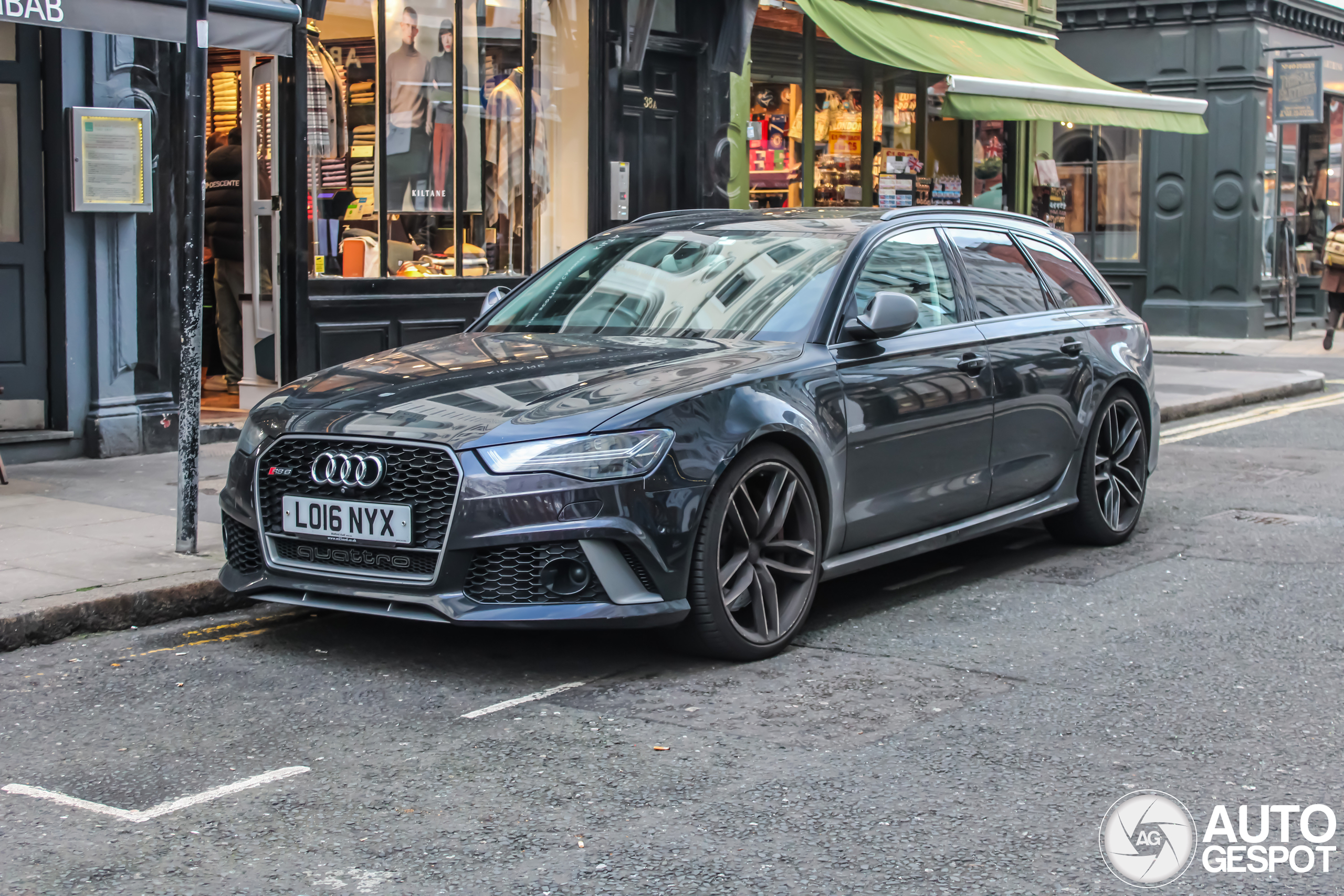 Audi RS6 Avant C7 2015