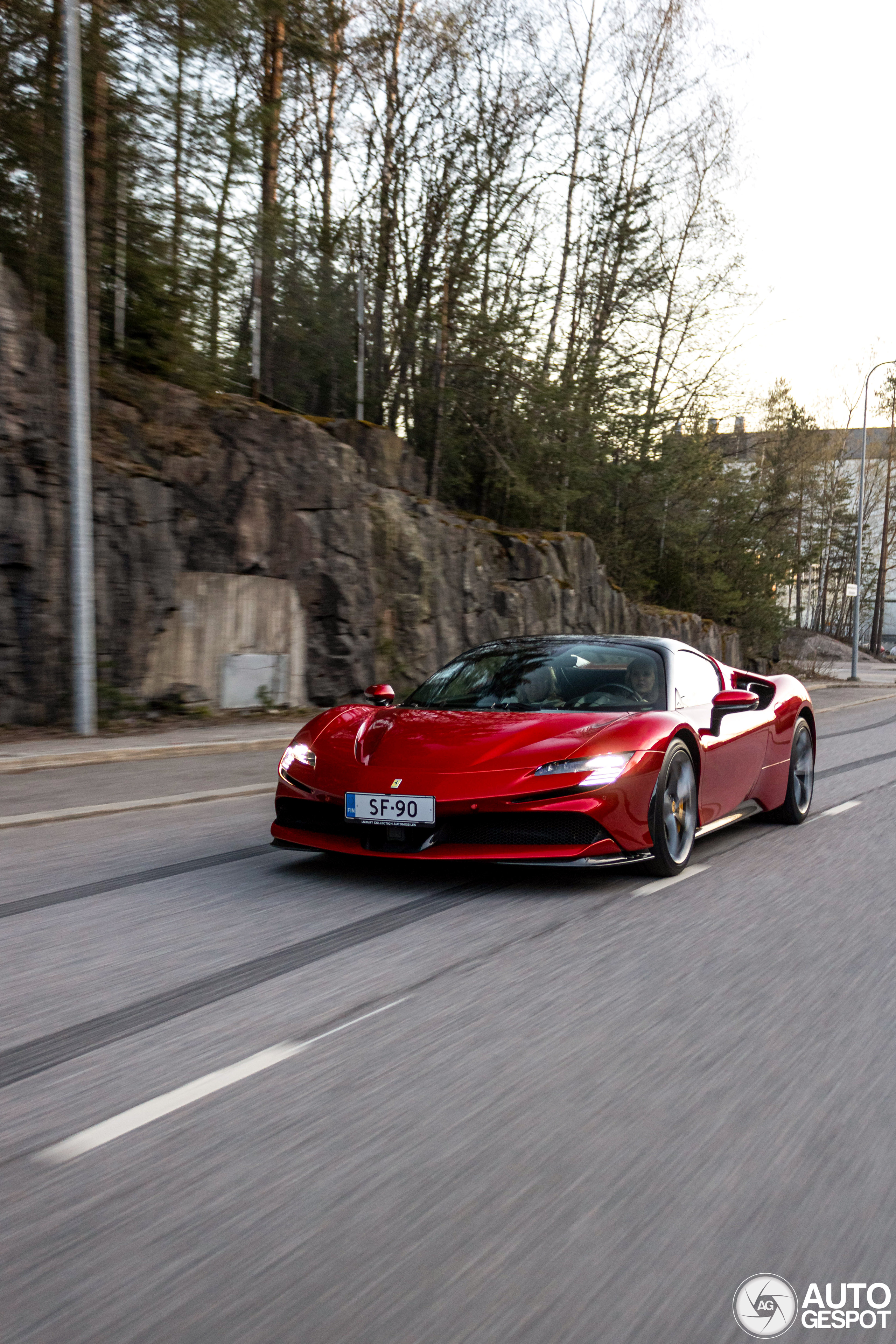 Ferrari SF90 Spider