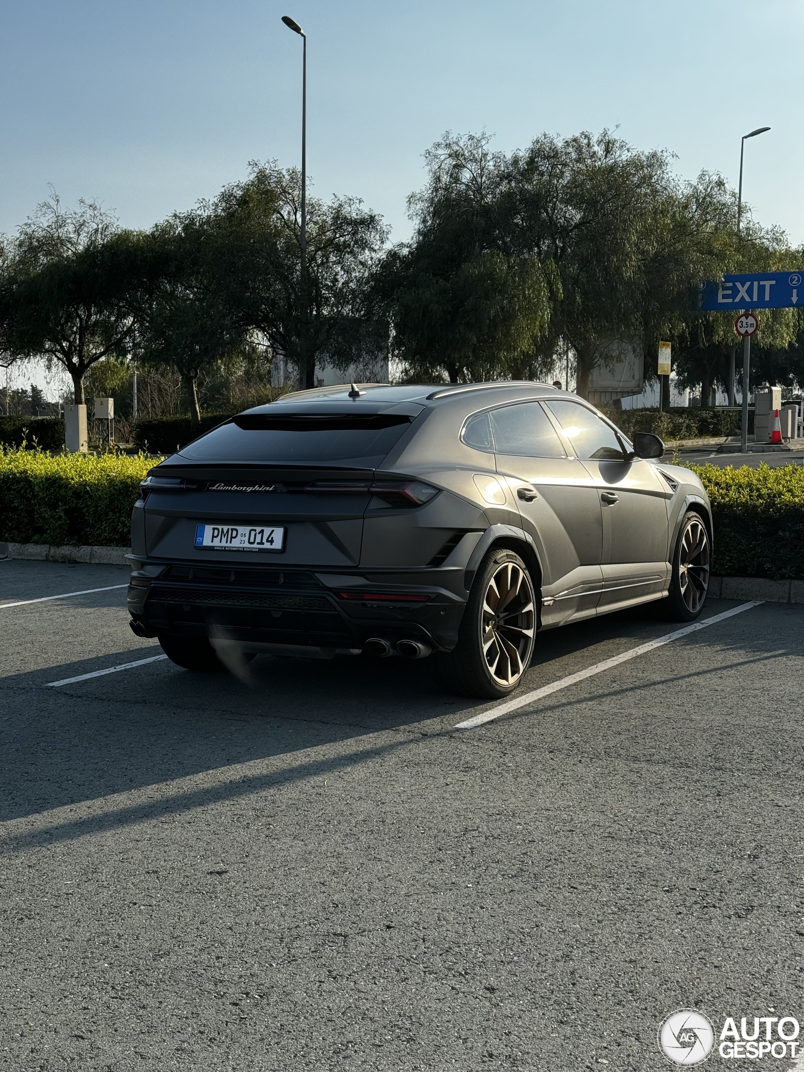 Lamborghini Urus S