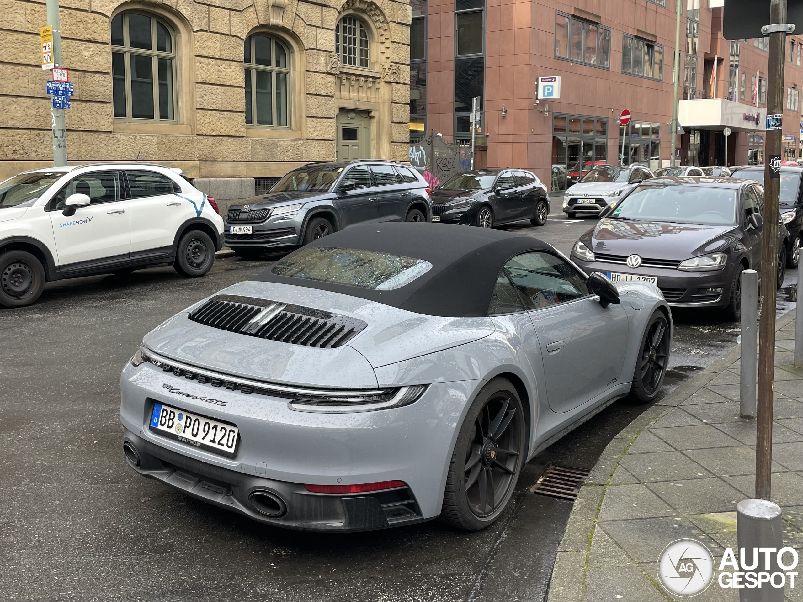 Porsche 992 Carrera 4 GTS Cabriolet