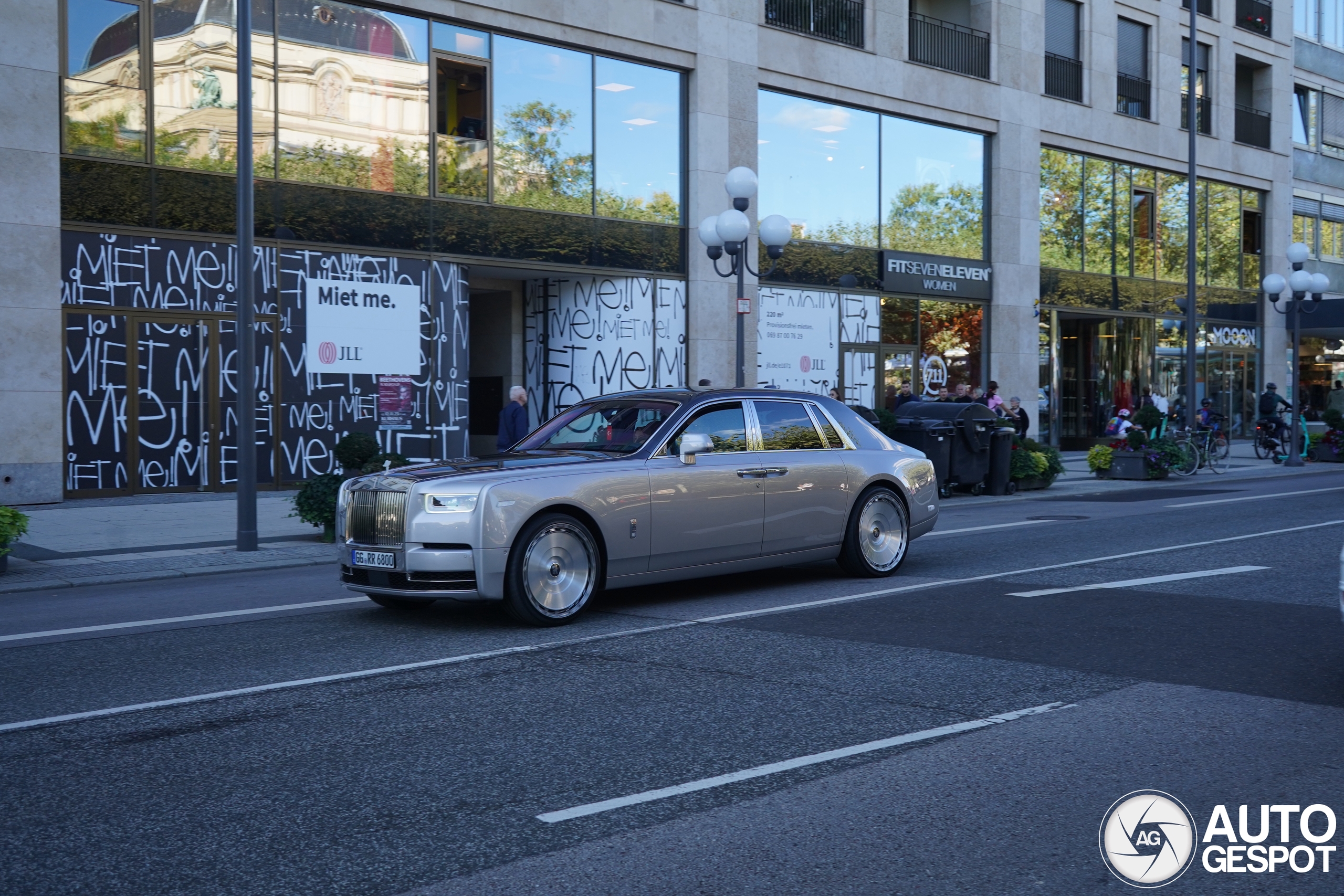 Rolls-Royce Phantom VIII