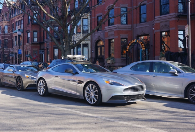 Aston Martin Vanquish 2013