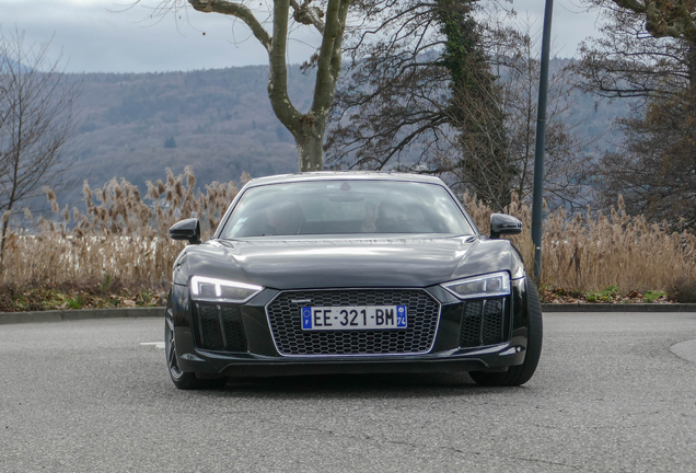 Audi R8 V10 Plus 2015