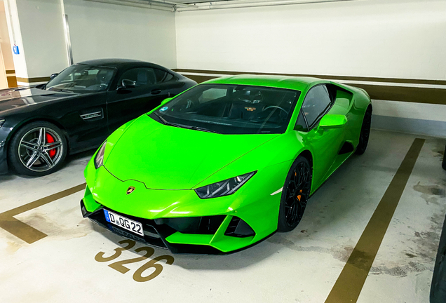 Lamborghini Huracán LP640-4 EVO