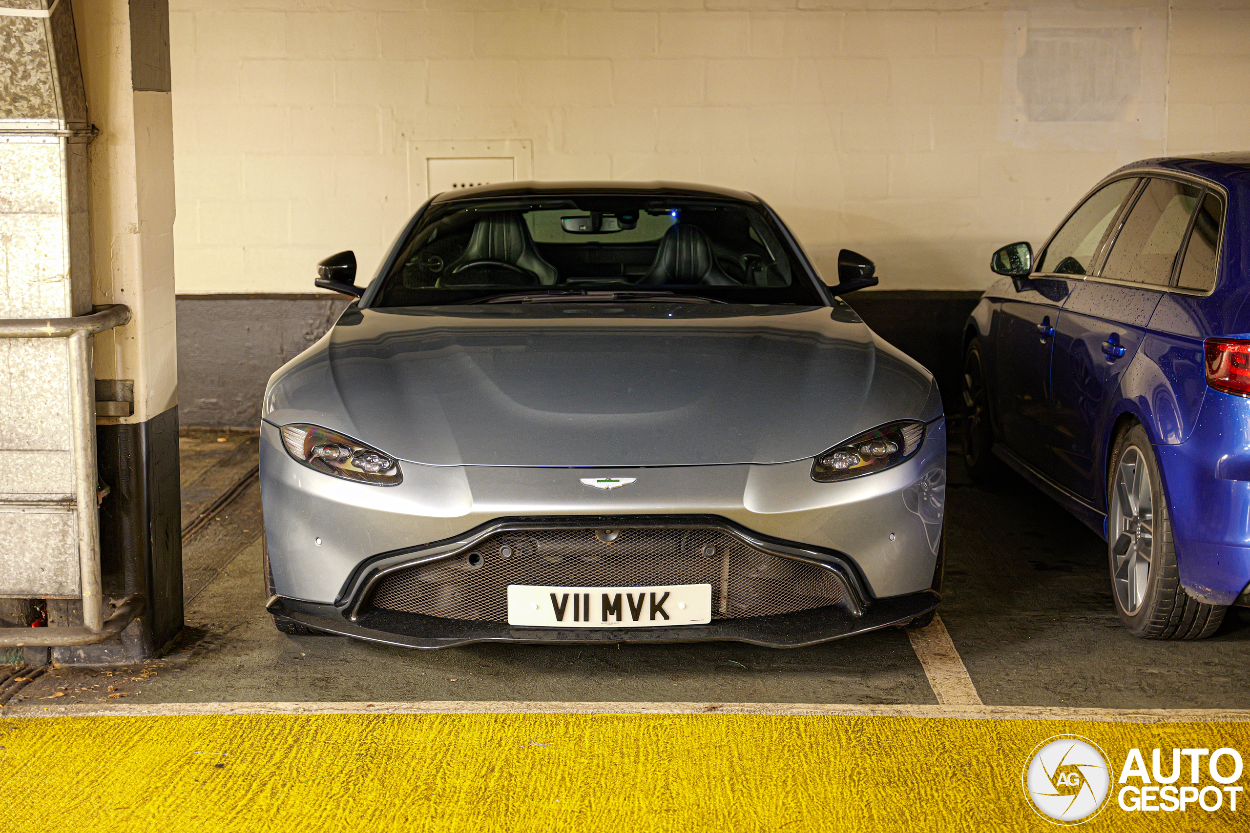 Aston Martin V8 Vantage 2018