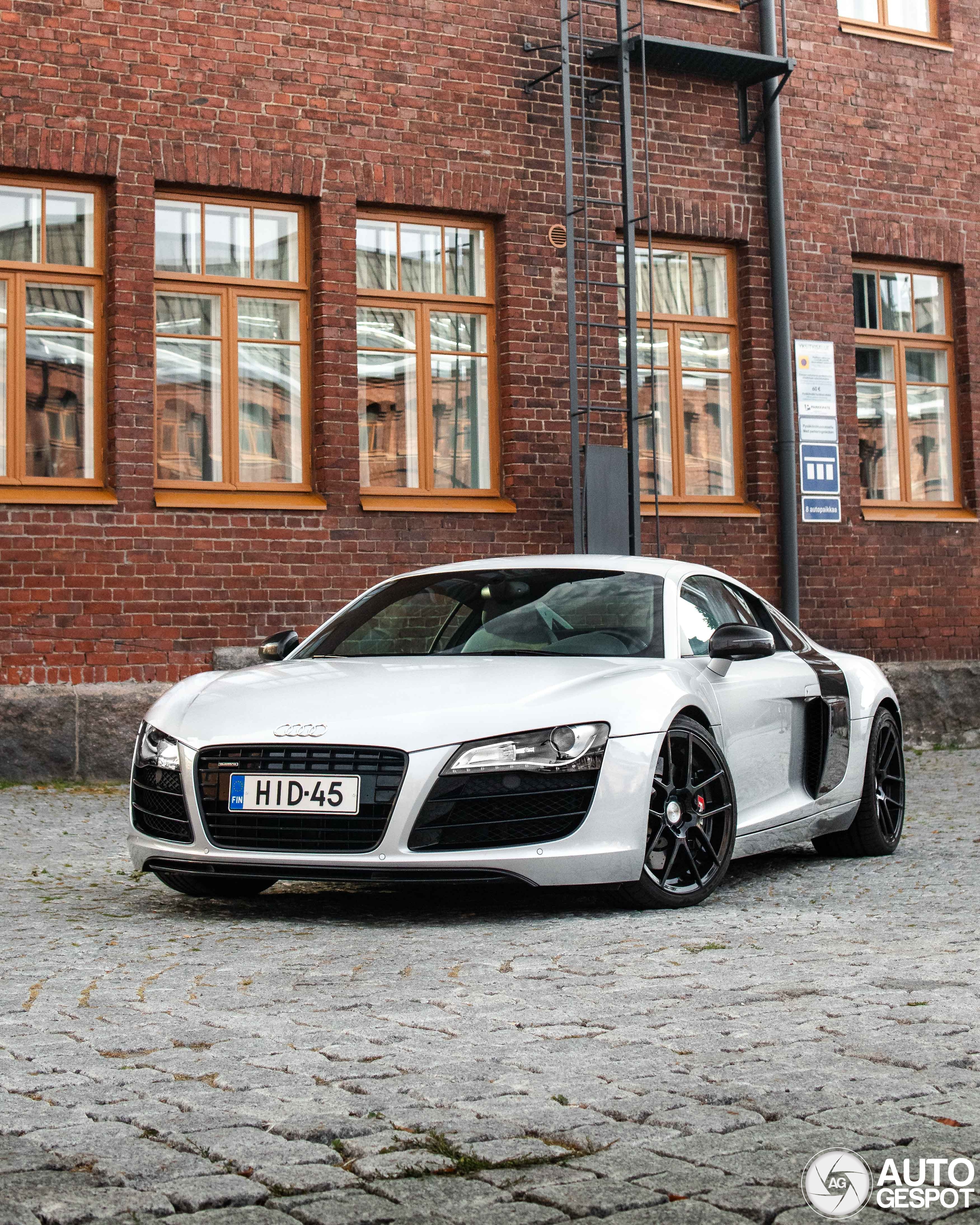 Audi R8