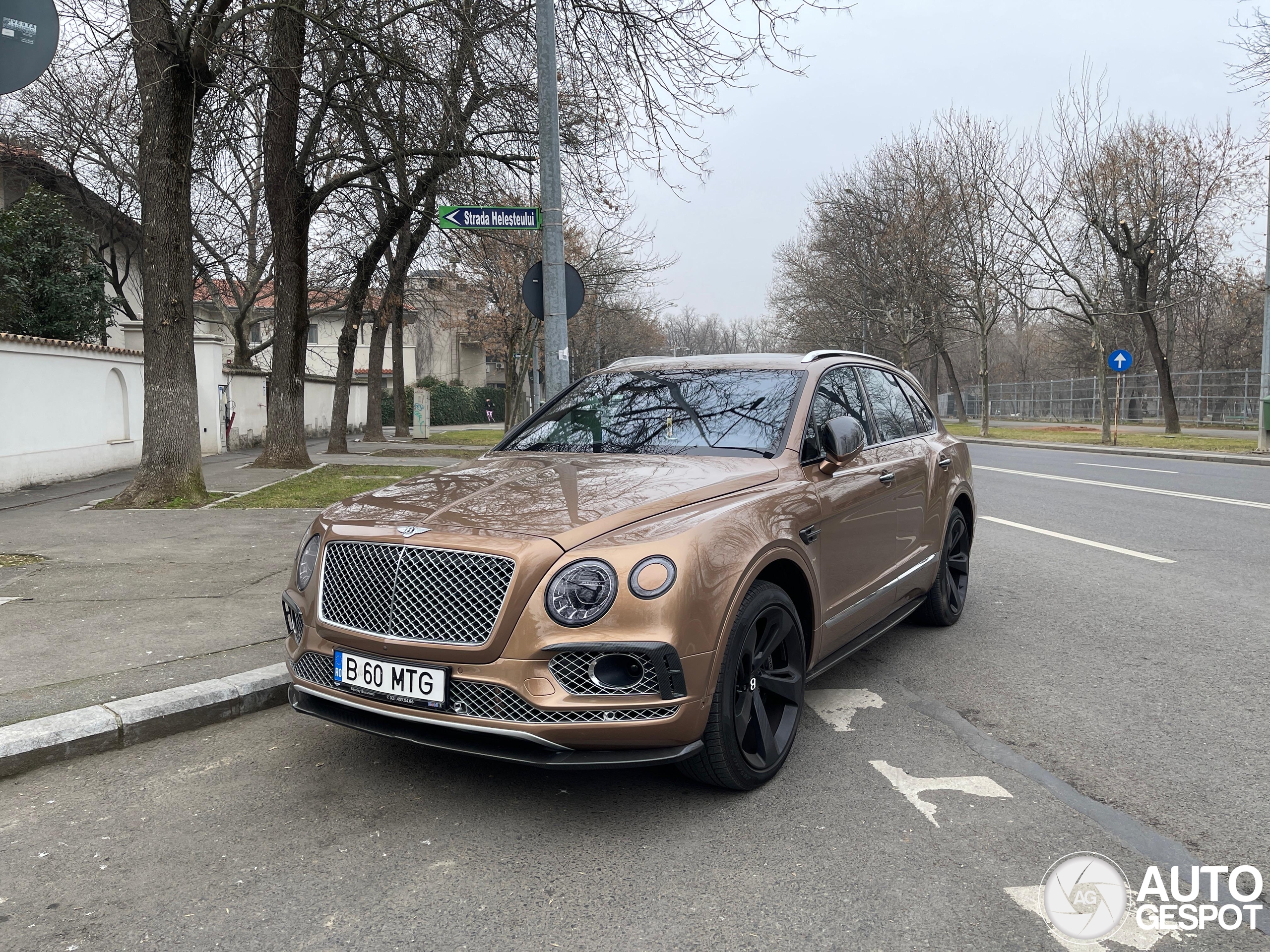 Bentley Bentayga V8