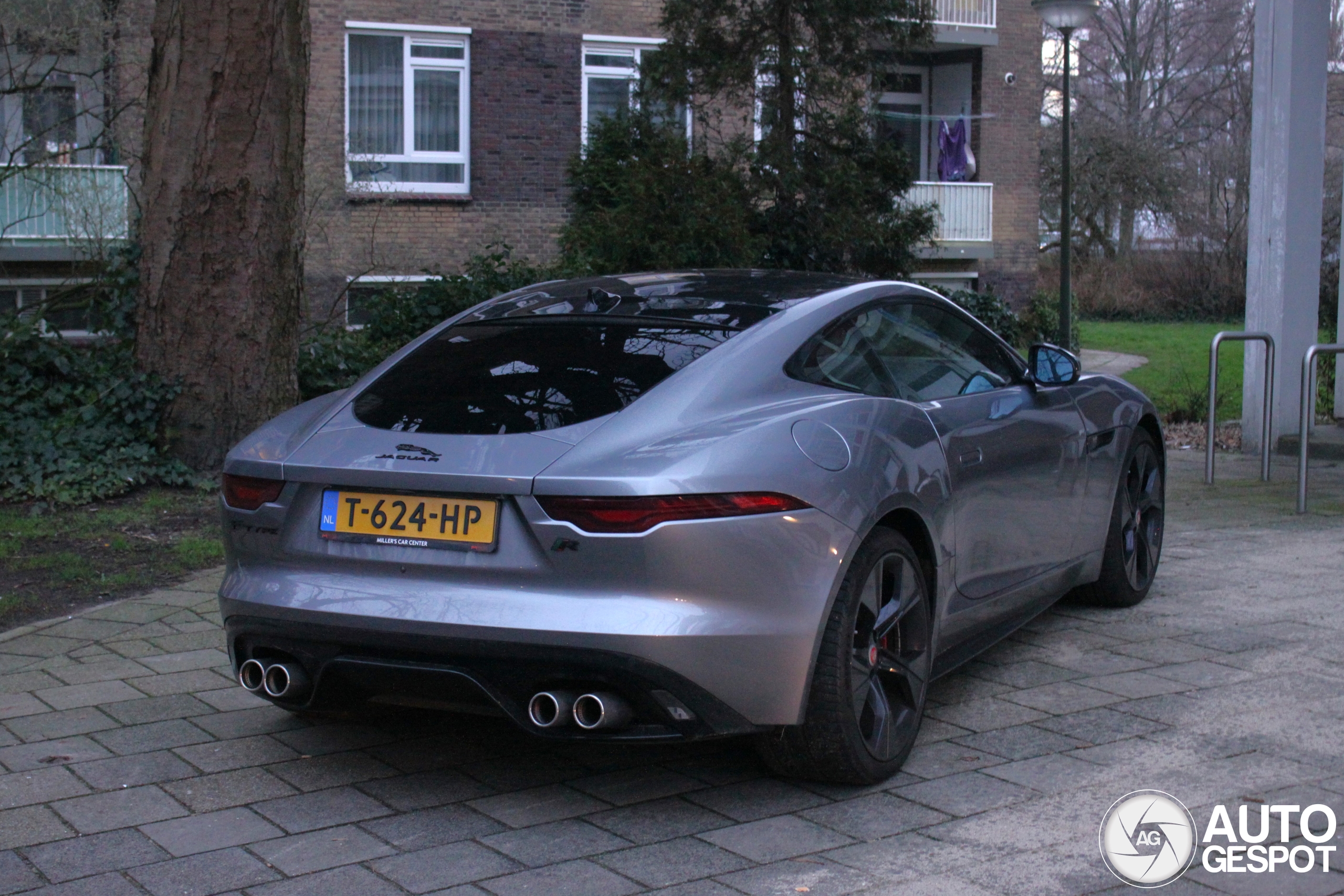 Jaguar F-TYPE P450 Coupé 2020