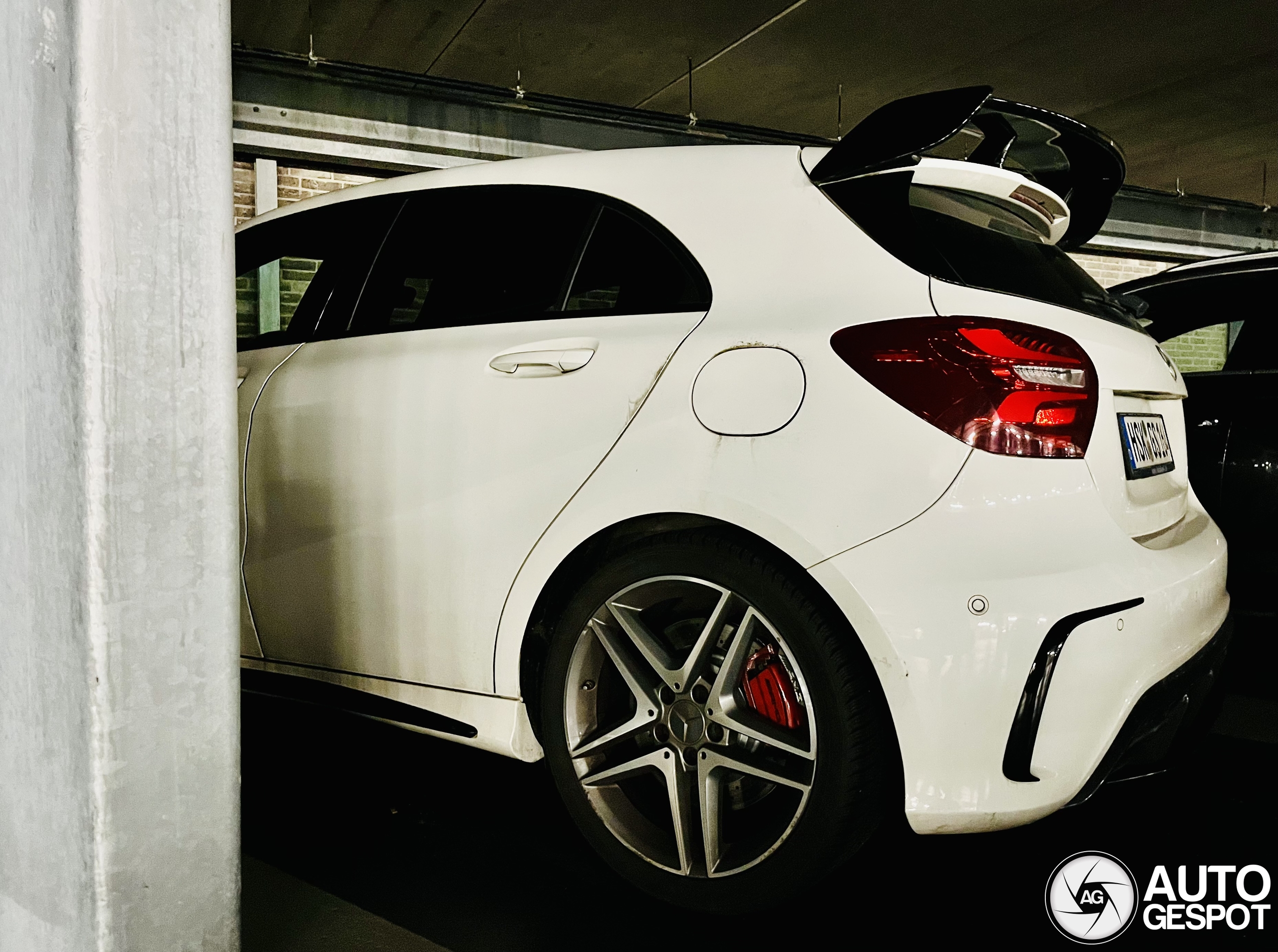 Mercedes-AMG A 45 W176 2015