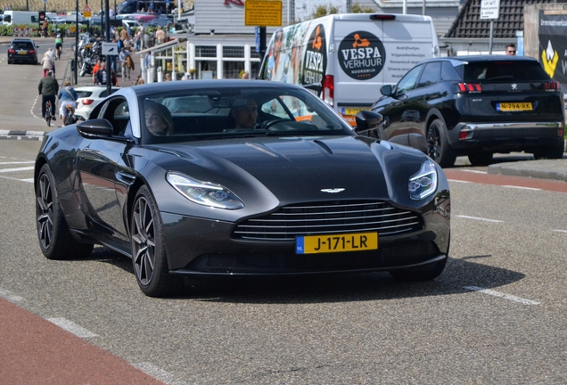 Aston Martin DB11