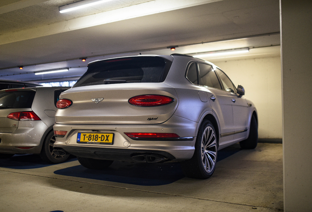 Bentley Bentayga Hybrid Azure