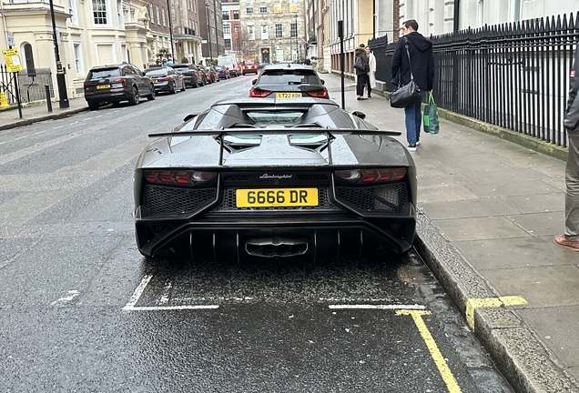 Lamborghini Aventador LP750-4 SuperVeloce Roadster