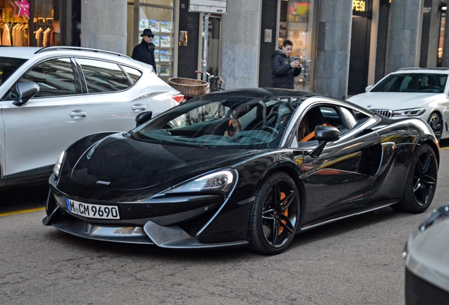 McLaren 570S