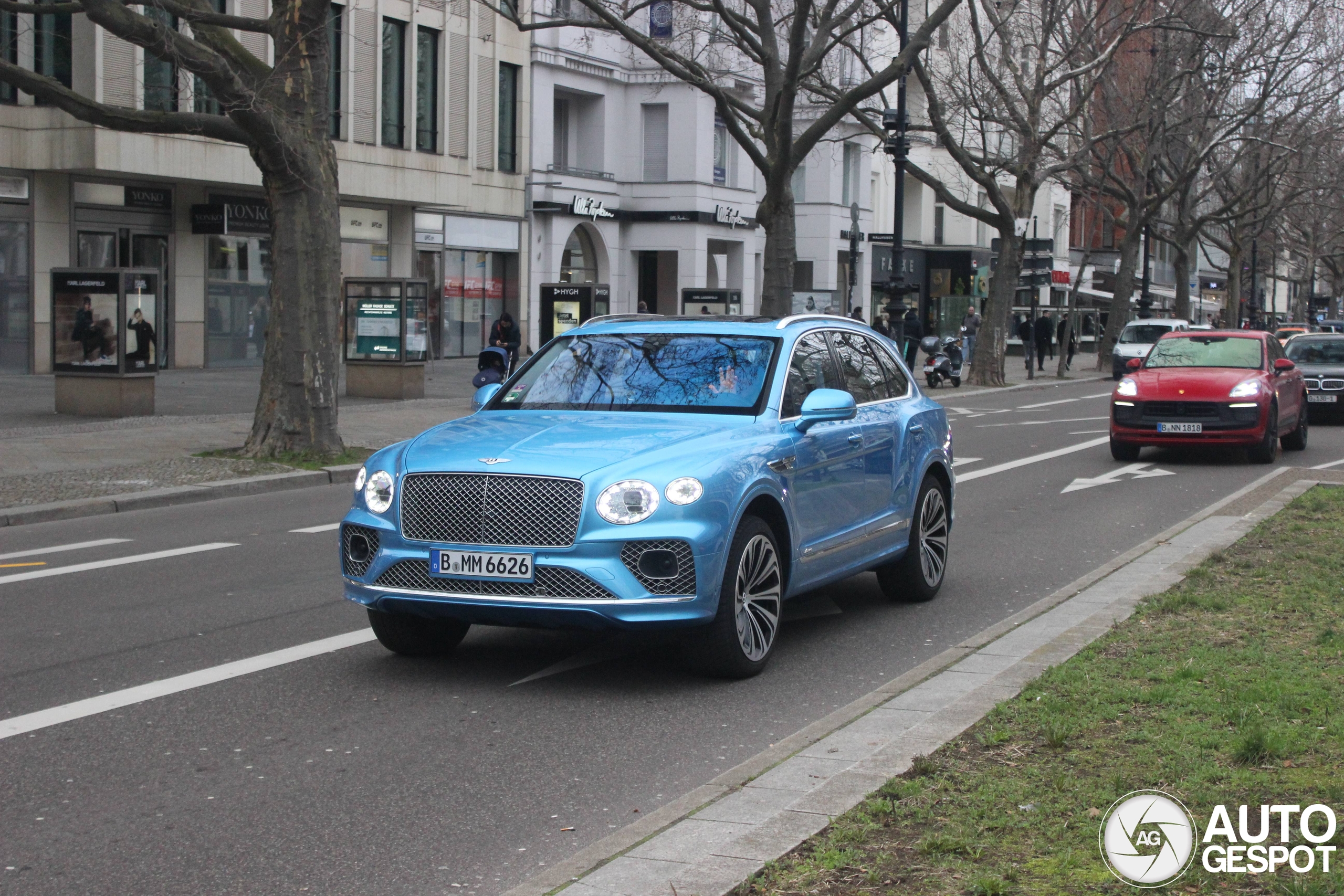 Bentley Bentayga Azure