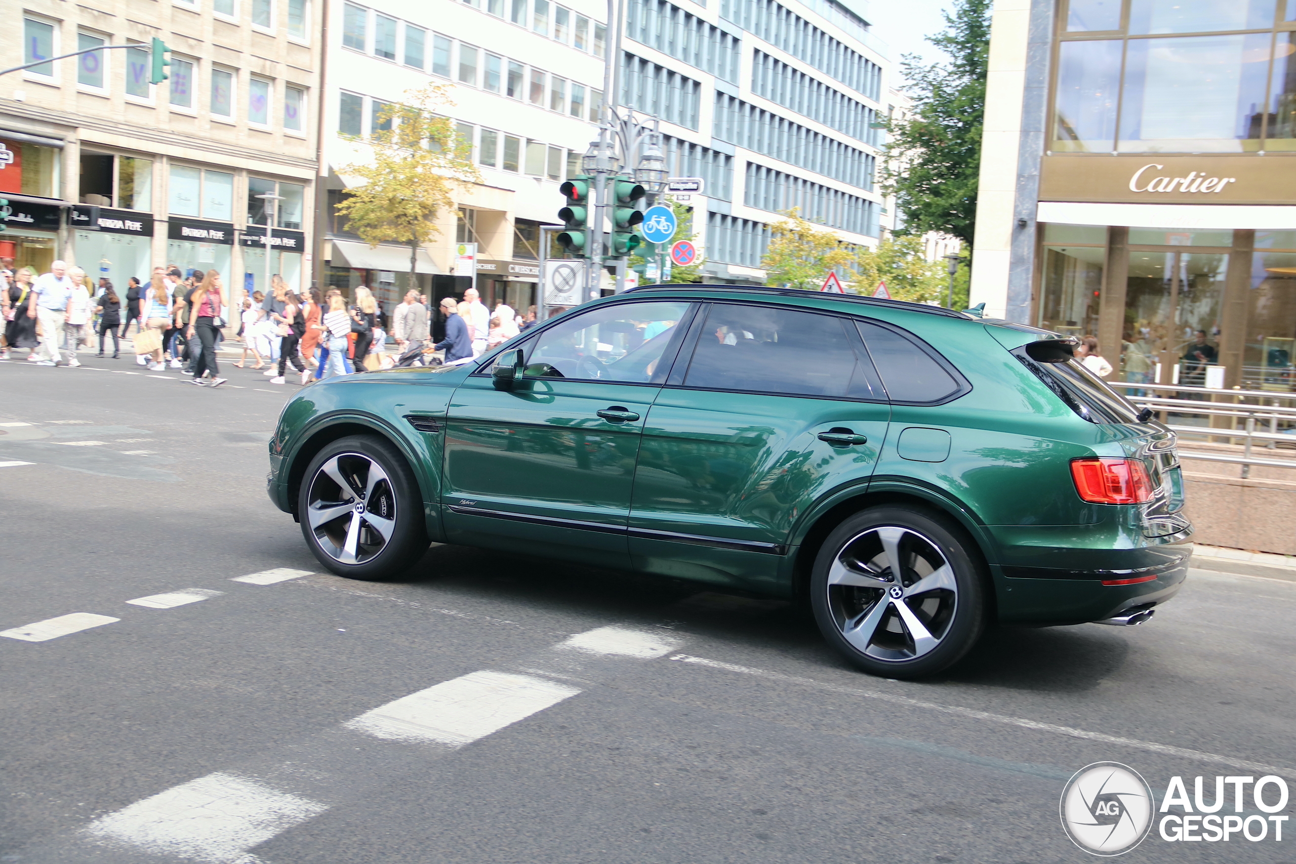 Bentley Bentayga Hybrid