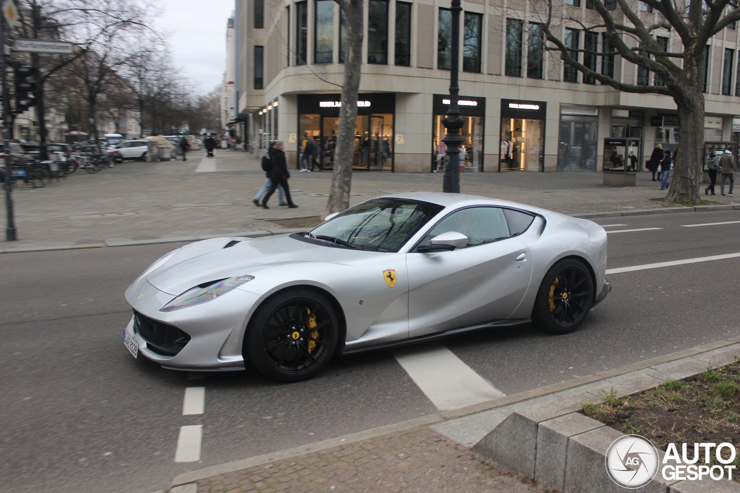 Ferrari 812 Superfast