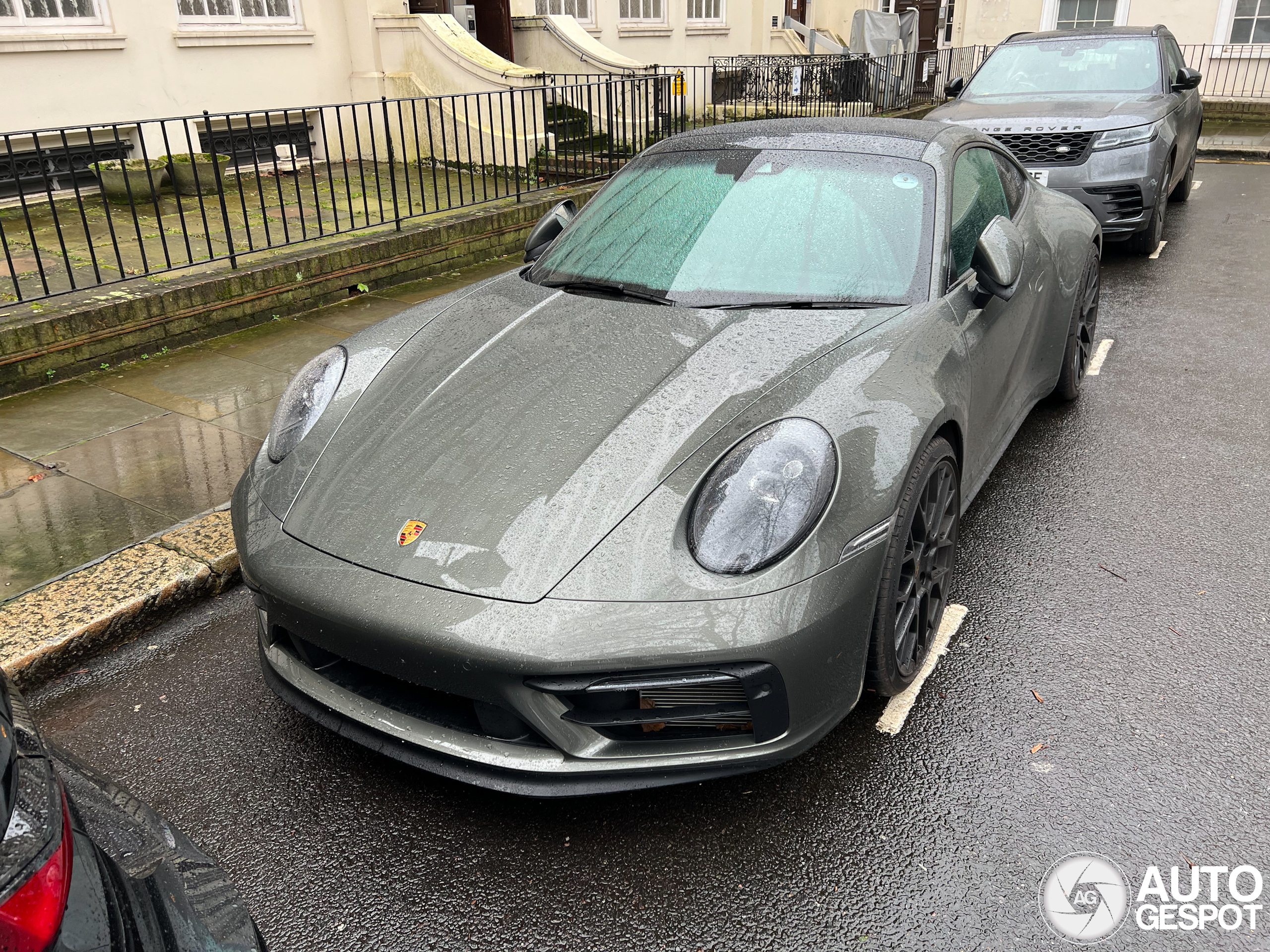 Porsche 992 Carrera GTS