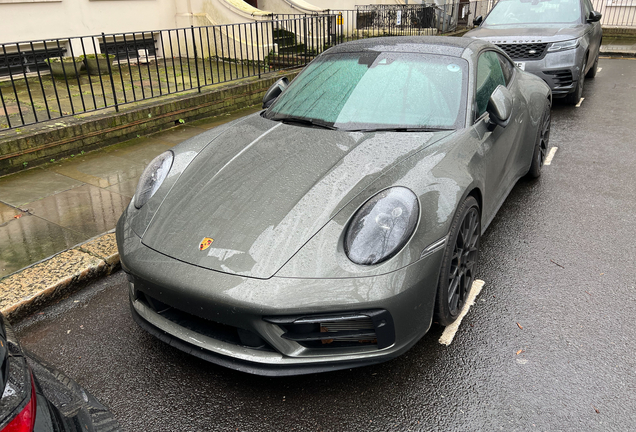 Porsche 992 Carrera GTS