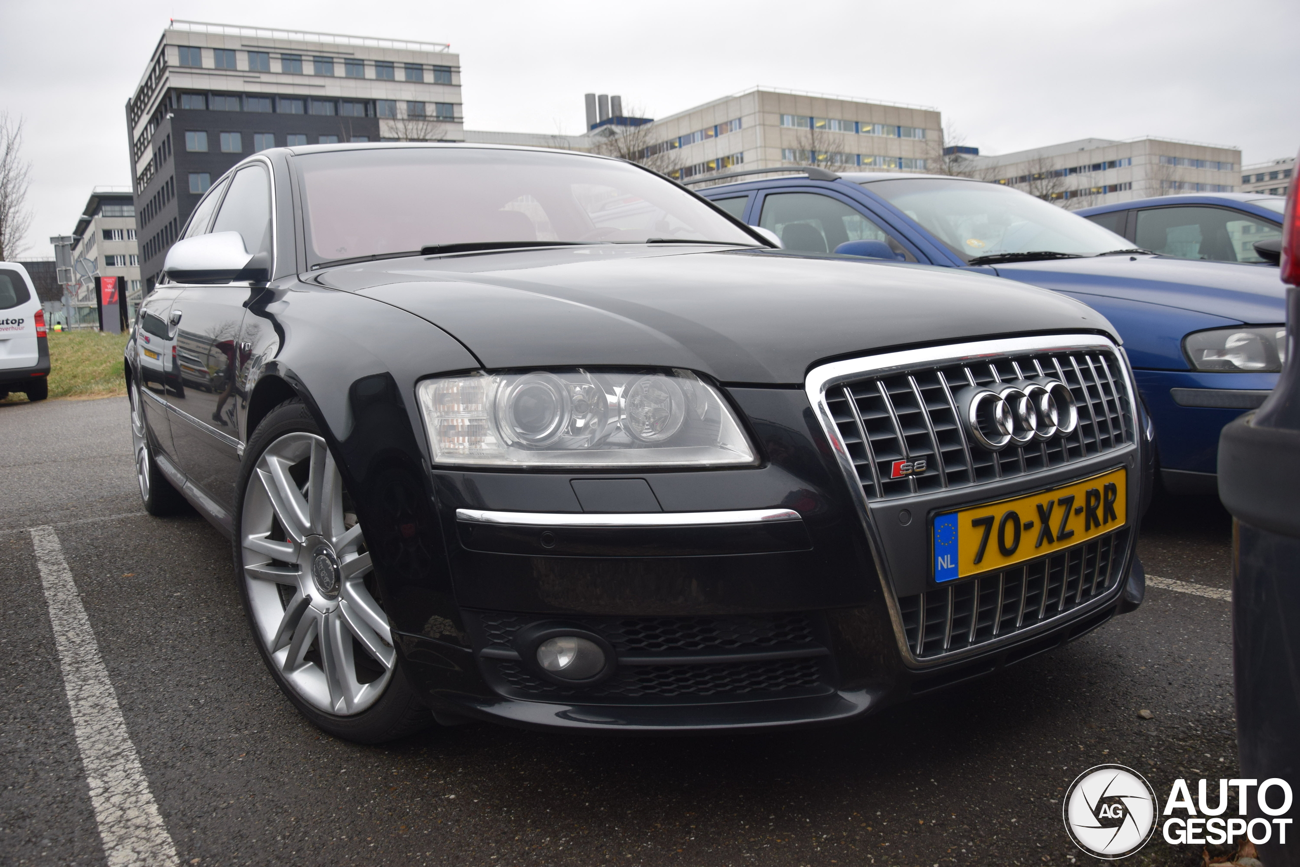 Audi S8 D3