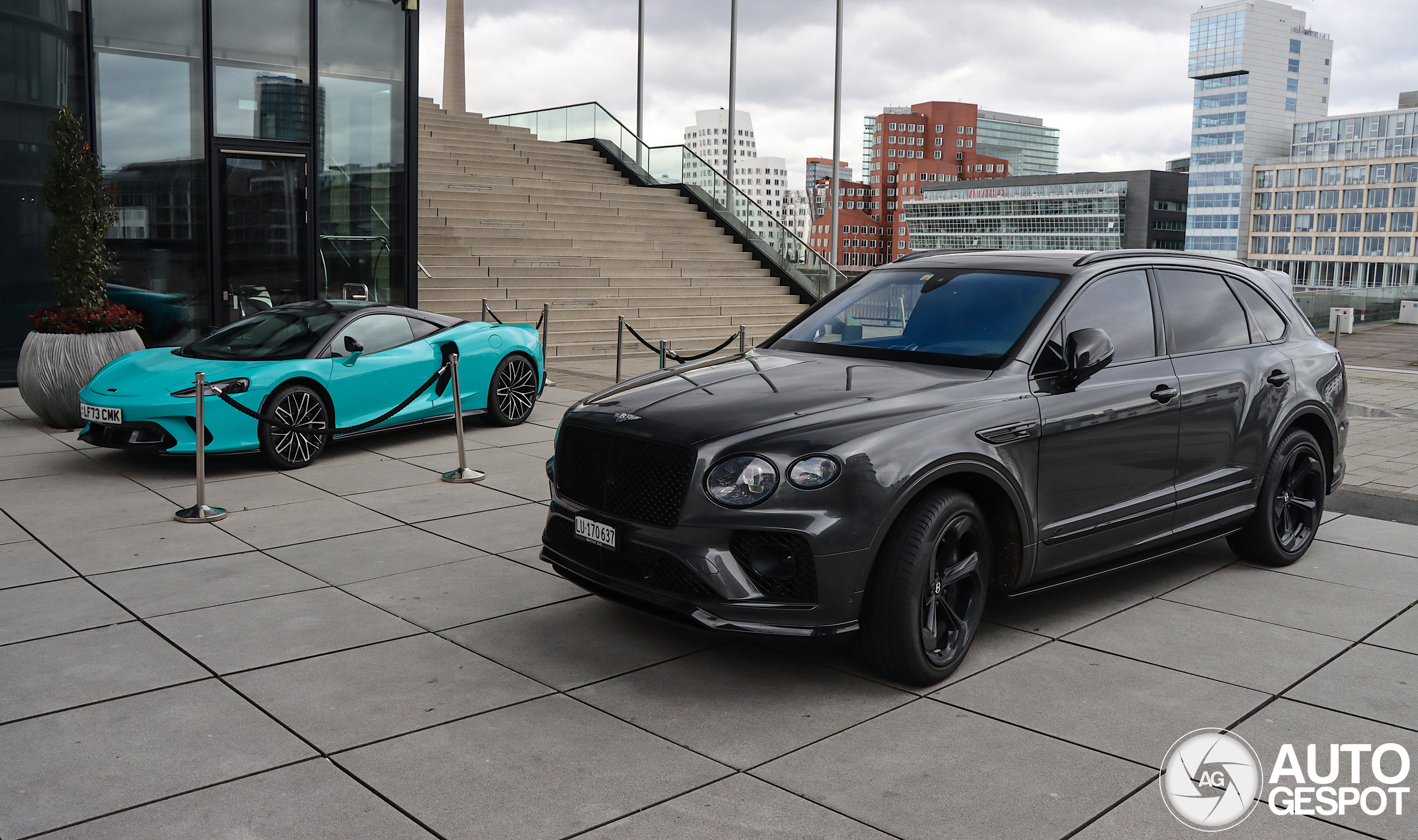 Bentley Bentayga V8 S 2022