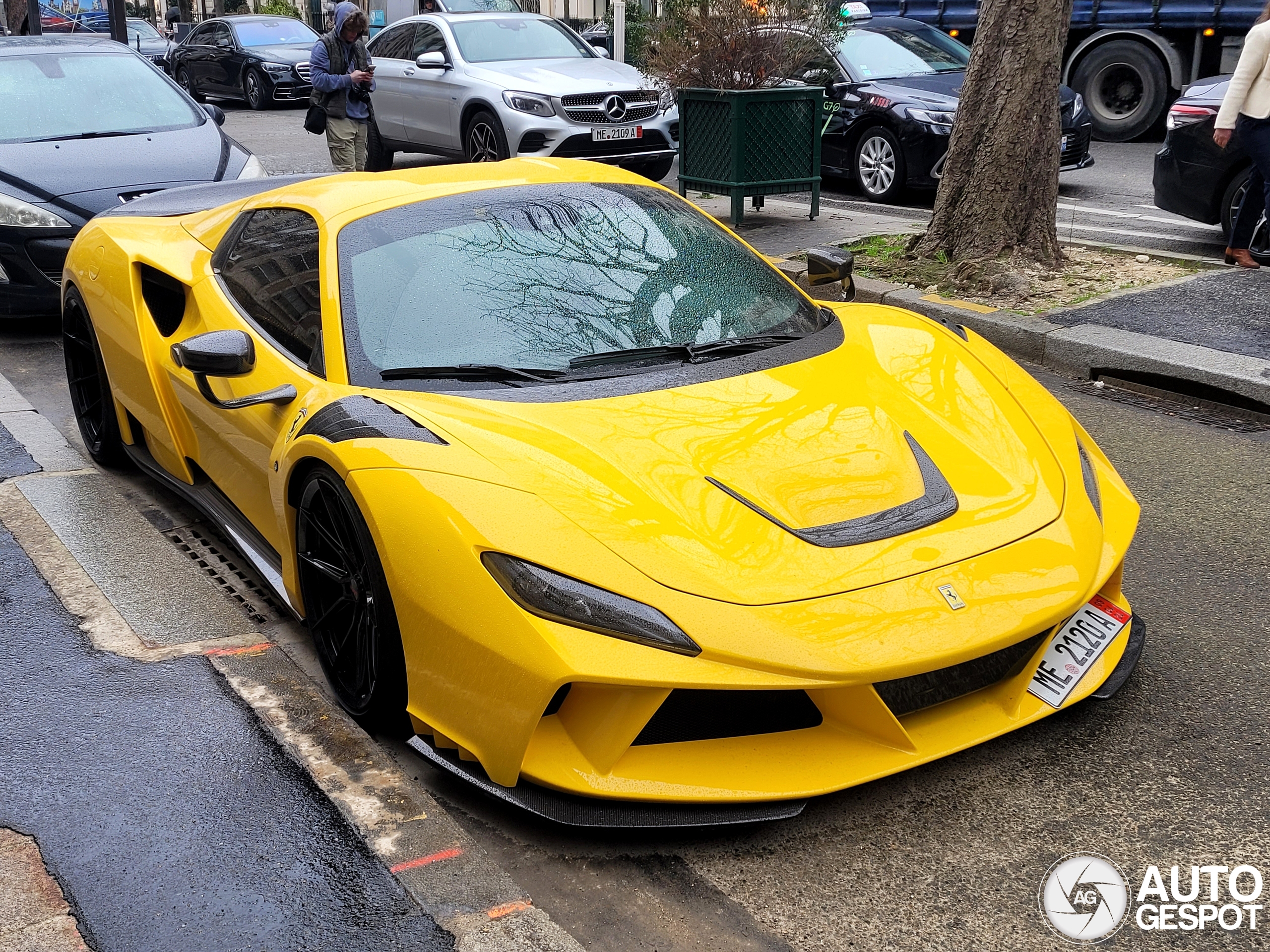 Twee tuners zijn losgegaan op Ferrari F8