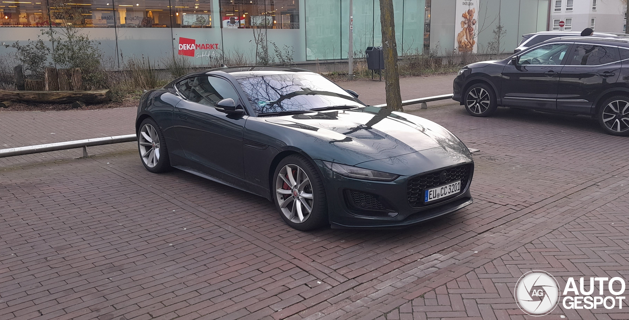 Jaguar F-TYPE P450 Coupé 2020