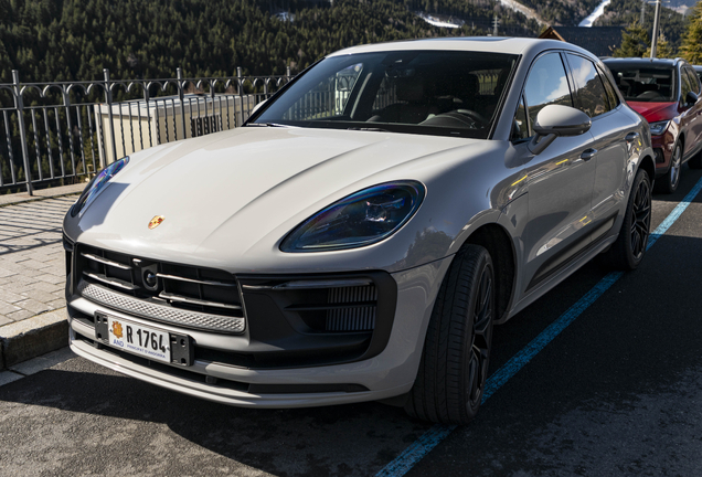 Porsche 95B Macan GTS MkIII