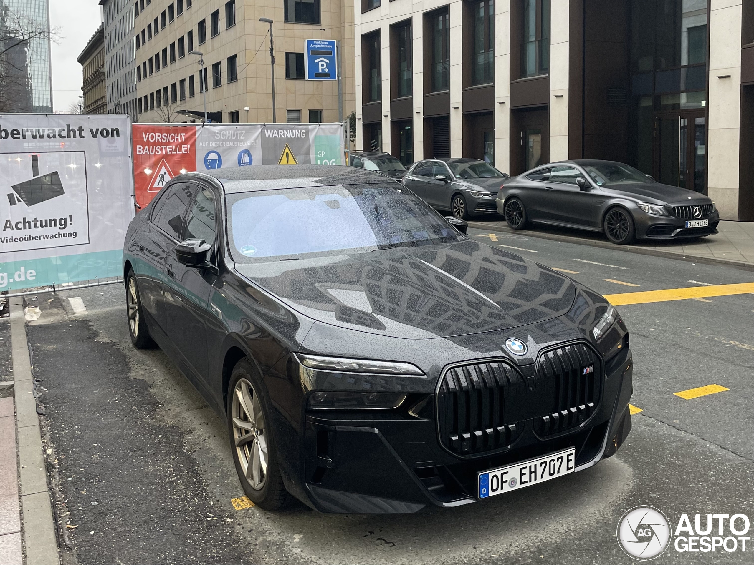 BMW M760e xDrive