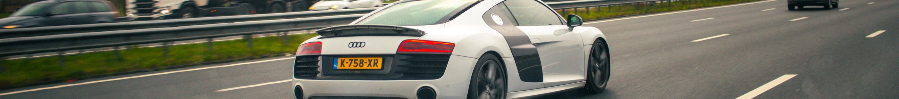 Audi R8 V10 2013