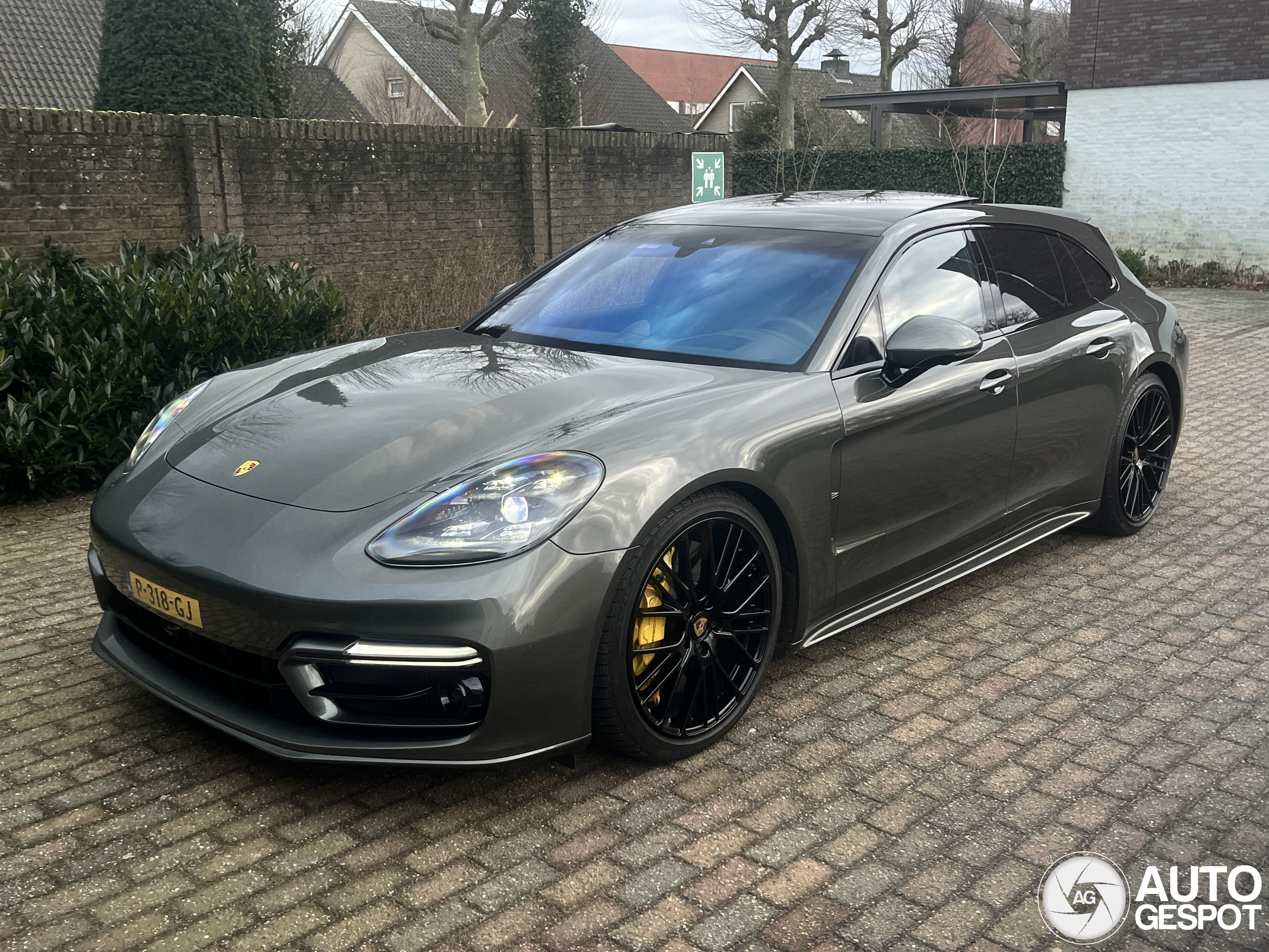 Porsche 971 Panamera Turbo S E-Hybrid Sport Turismo MkII