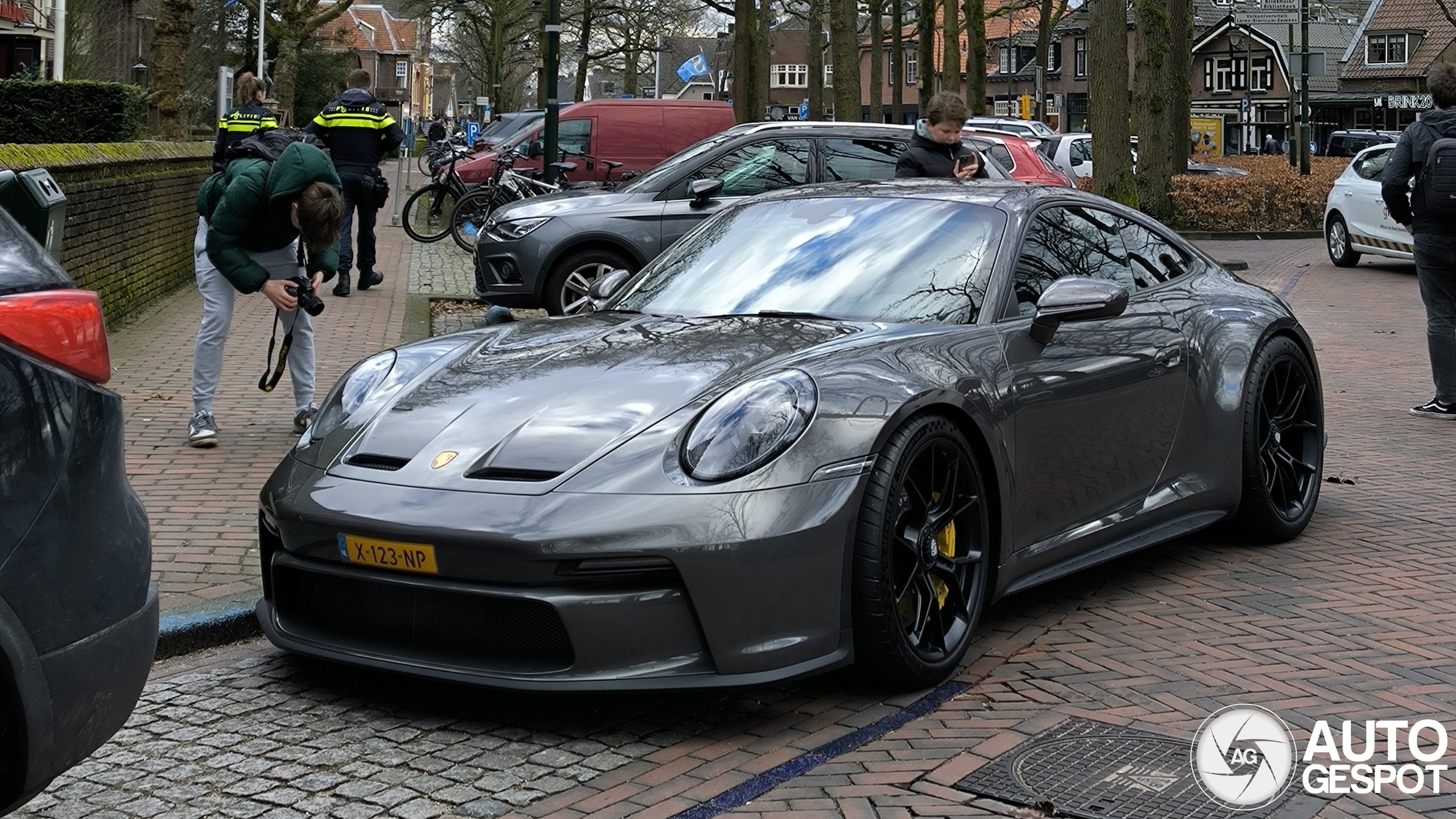 Porsche 992 GT3 Touring