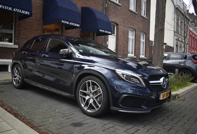 Mercedes-AMG GLA 45 X156