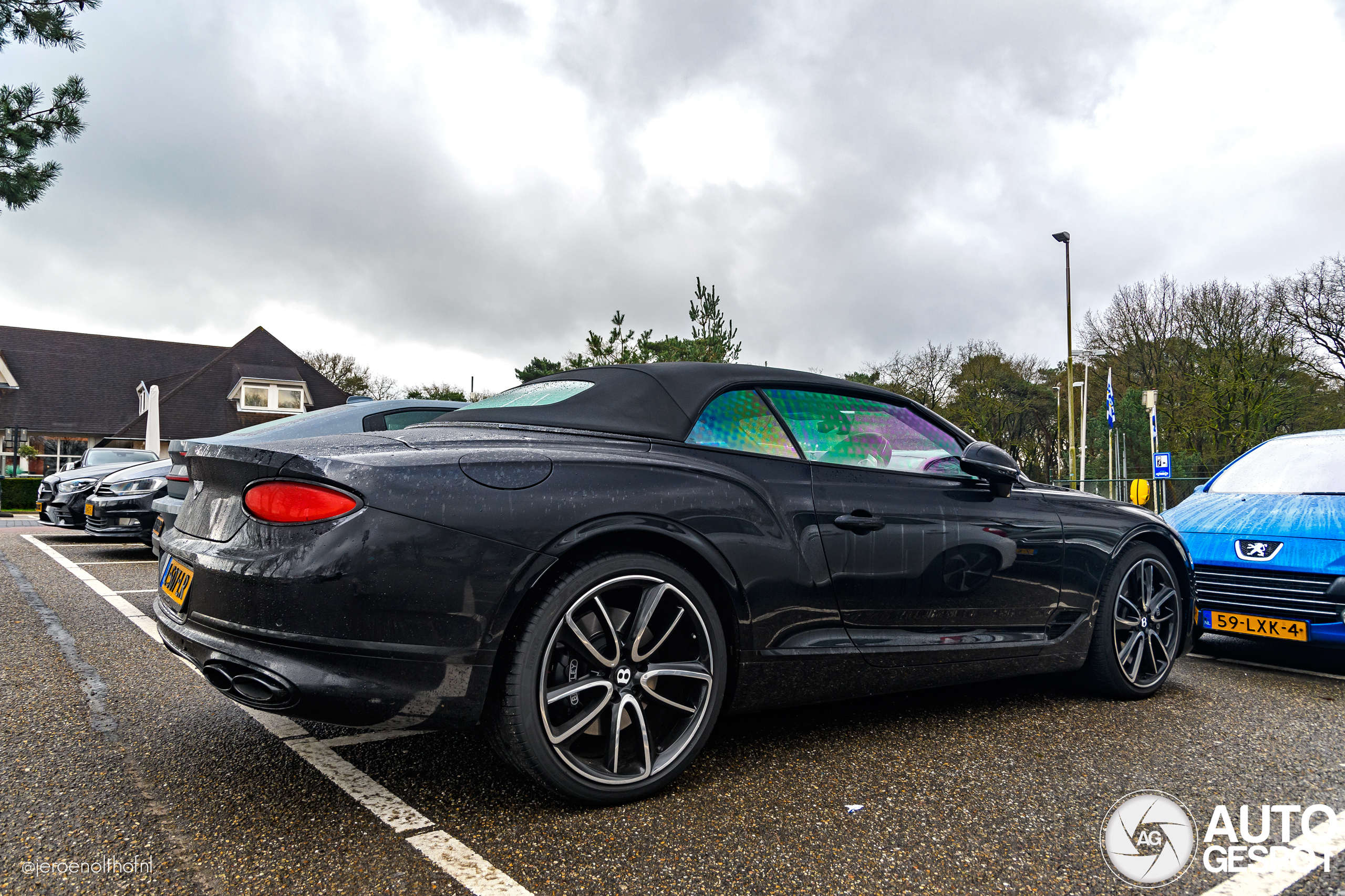 Bentley Continental GTC V8 2020