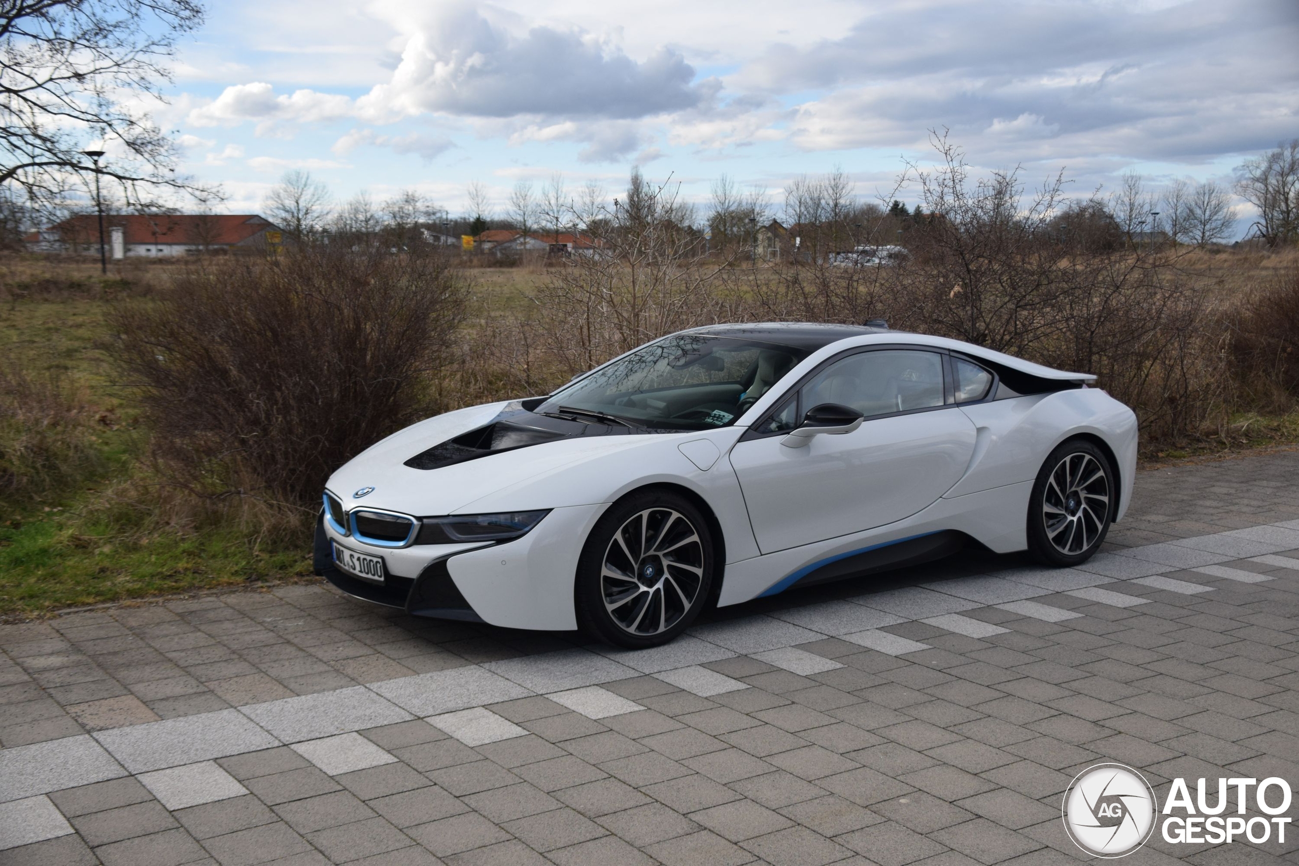 BMW i8