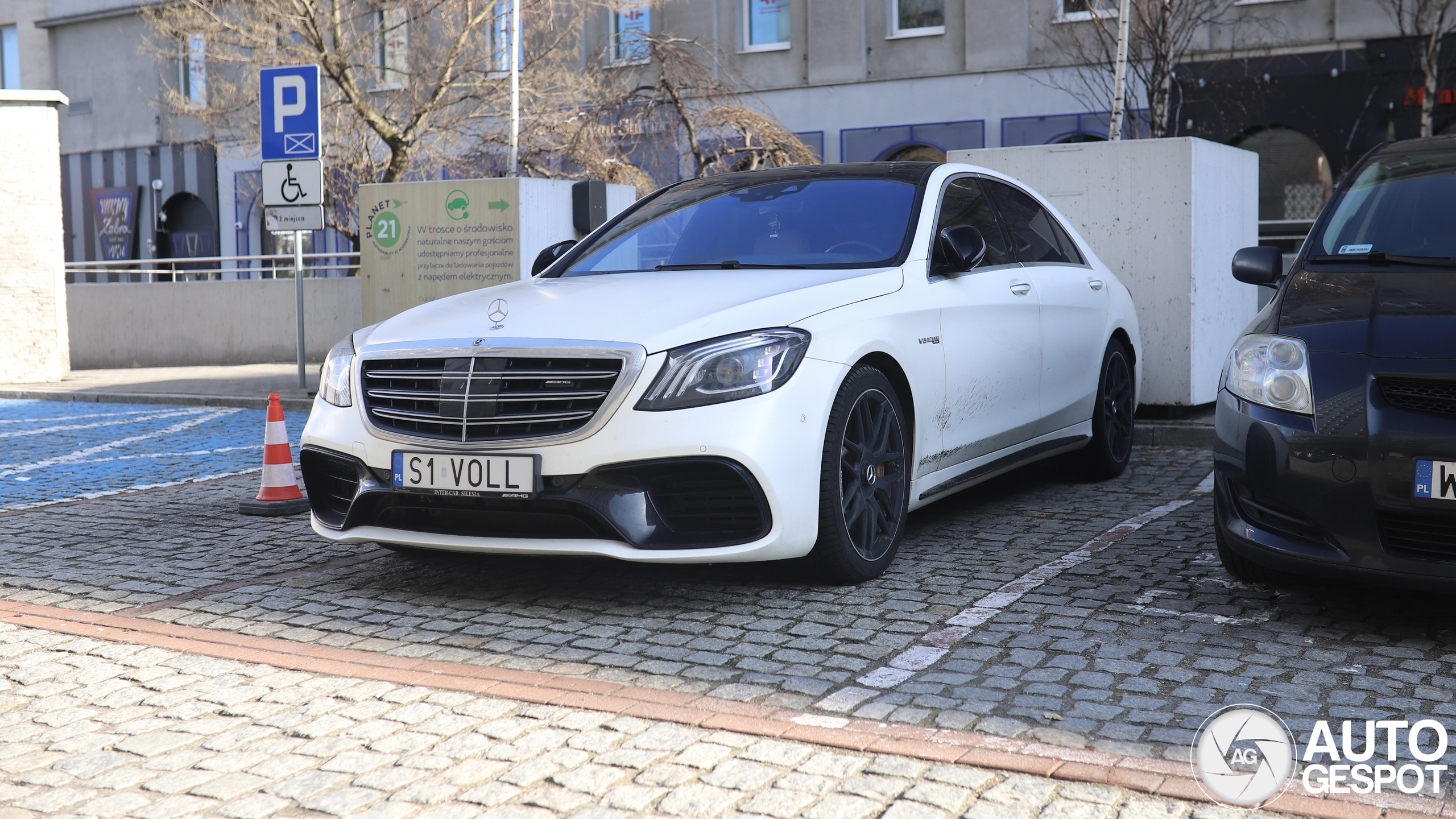 Mercedes-AMG S 63 V222 2017