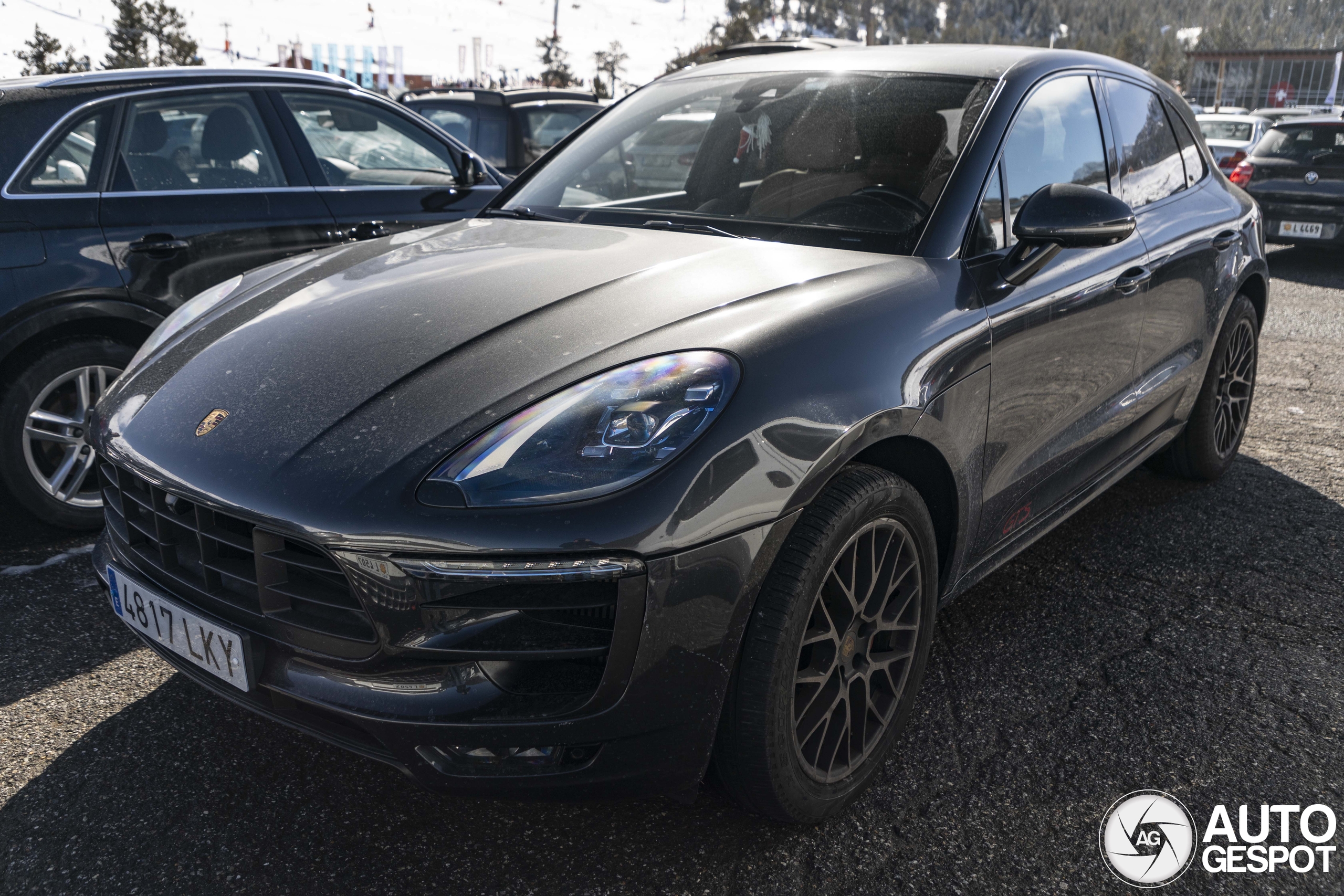 Porsche 95B Macan GTS