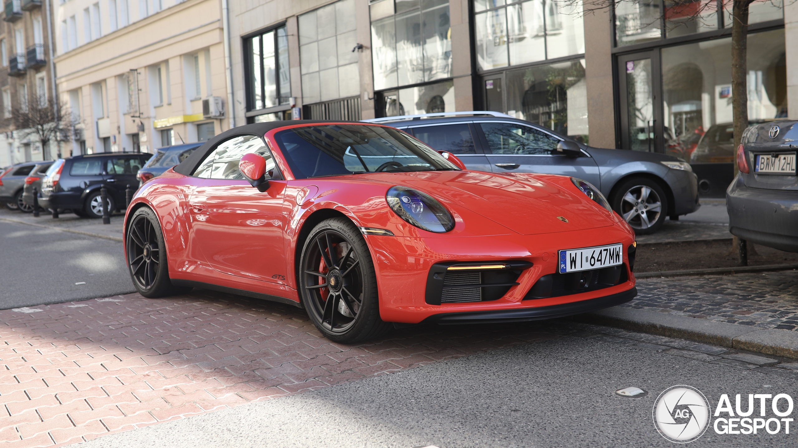 Porsche 992 Carrera 4 GTS Cabriolet