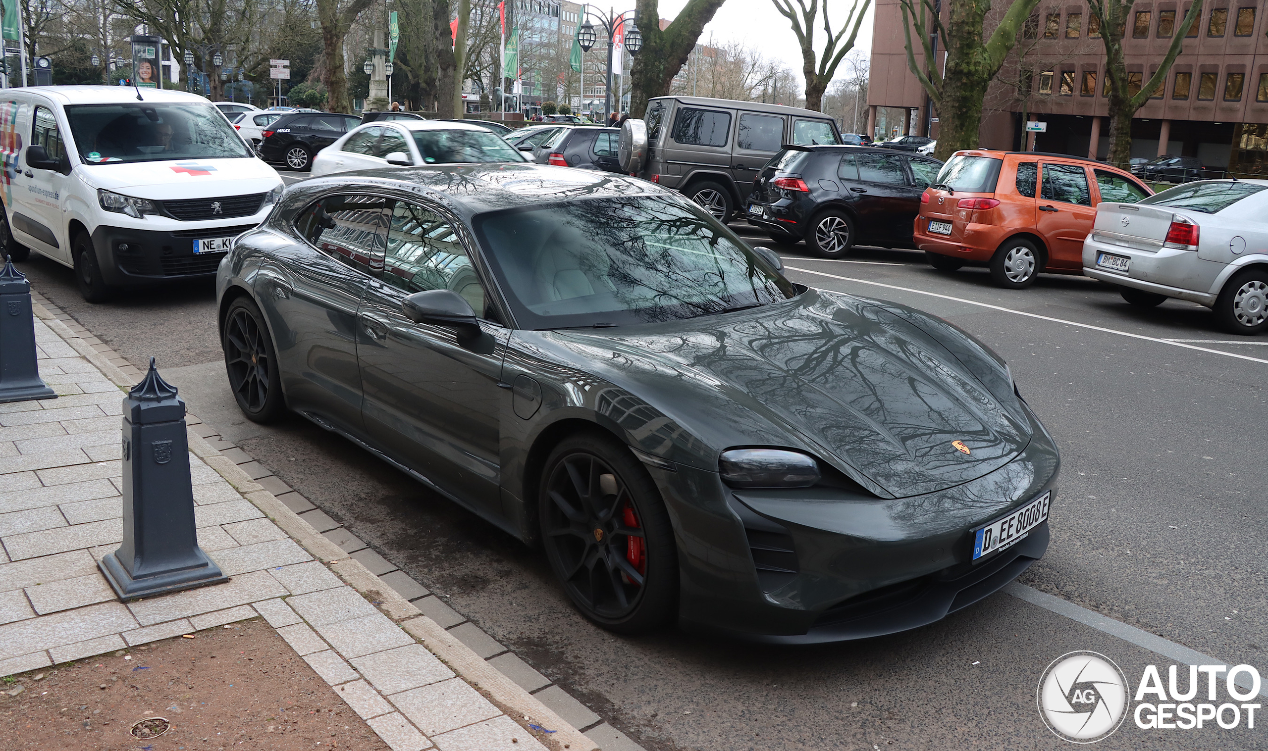 Porsche Taycan GTS Sport Turismo